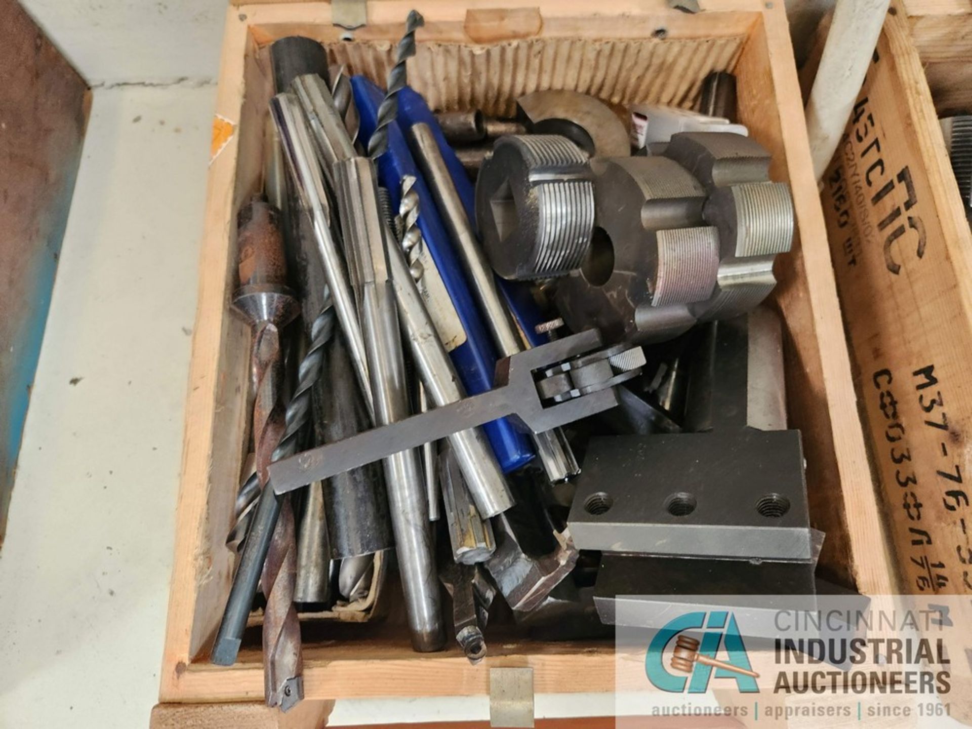 BOXES OF TURNING CENTER TOOLING - Image 4 of 4