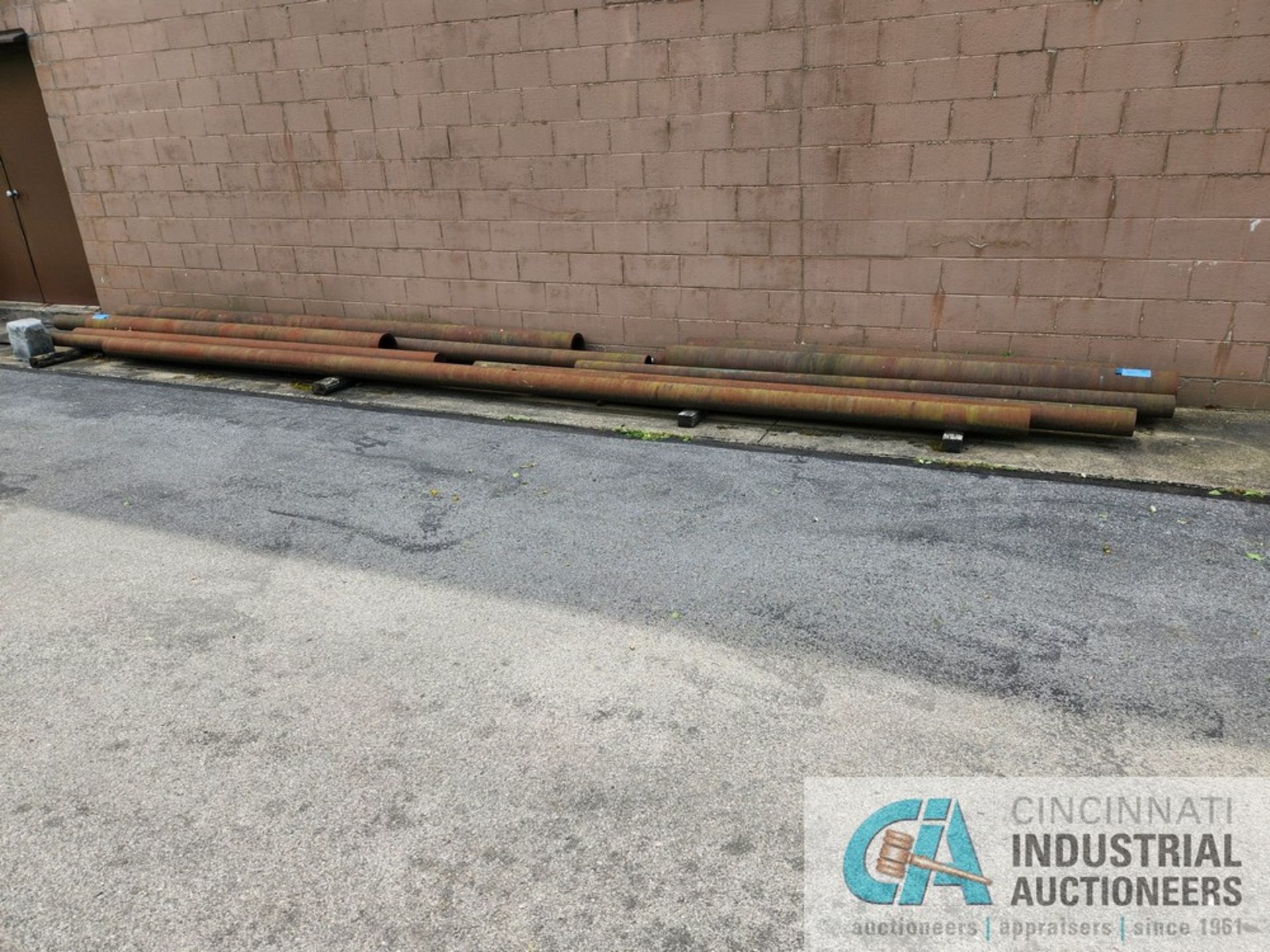 (LOT) STEEL BAR & H.D. PIPE STOCK (OUTSIDE) - Image 2 of 7
