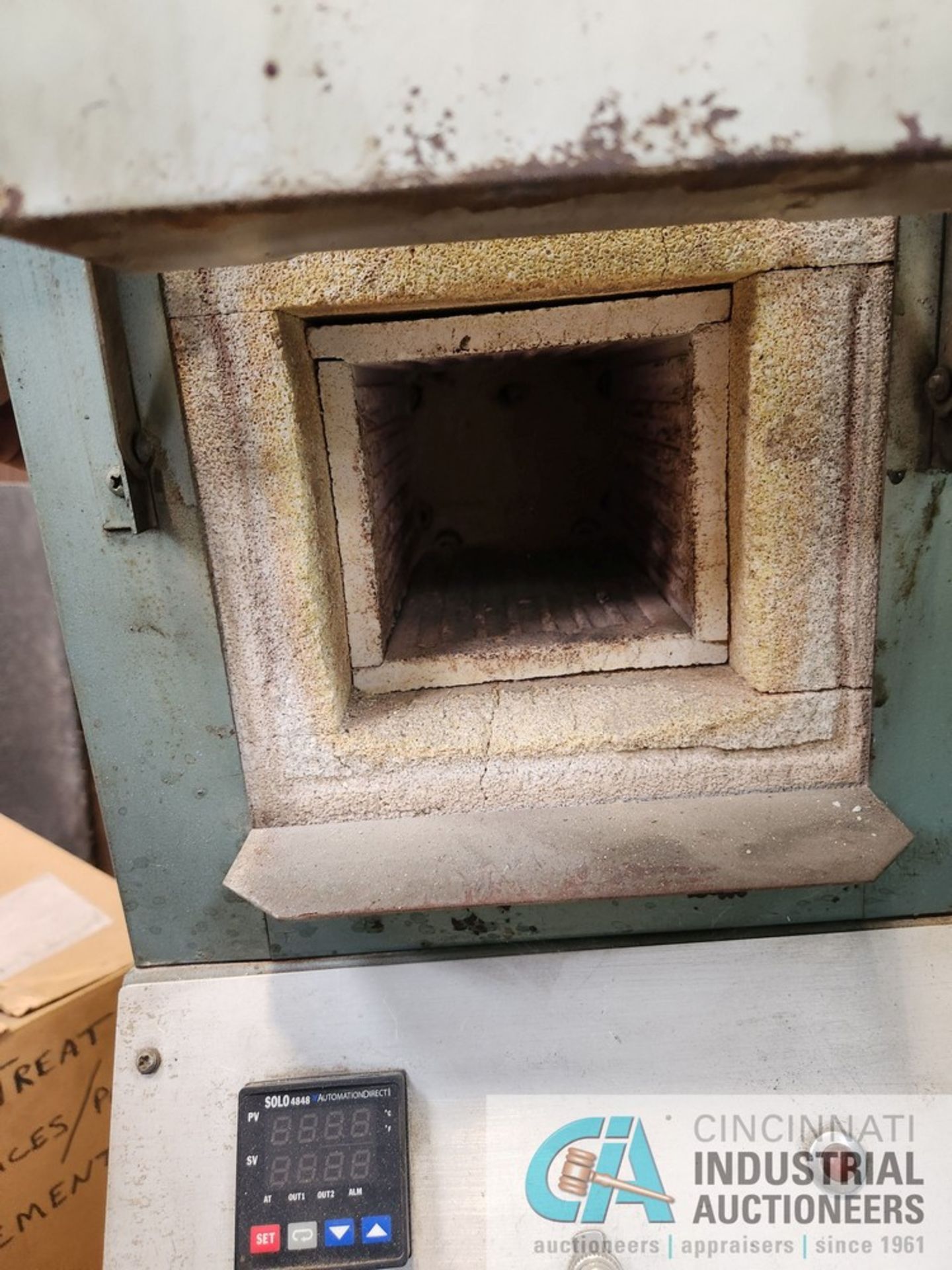 SMALL ELECTRIC OVEN; 4" X 6" CHAMBER - Bild 3 aus 3