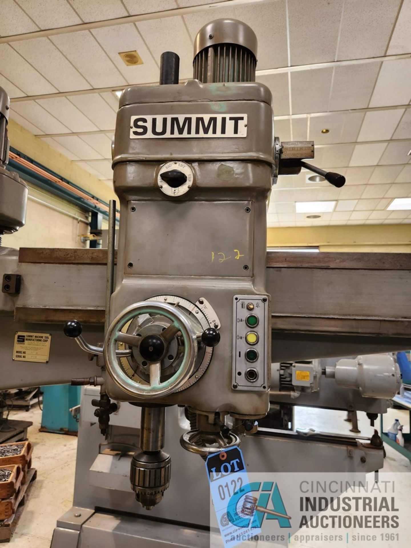 9" COLUMN X 48" ARM SUMMIT MODEL 3H RADIAL ARM DRILL; S/N 783, 18" X 18" DRILL TABLE & 6" VISE - Image 4 of 7