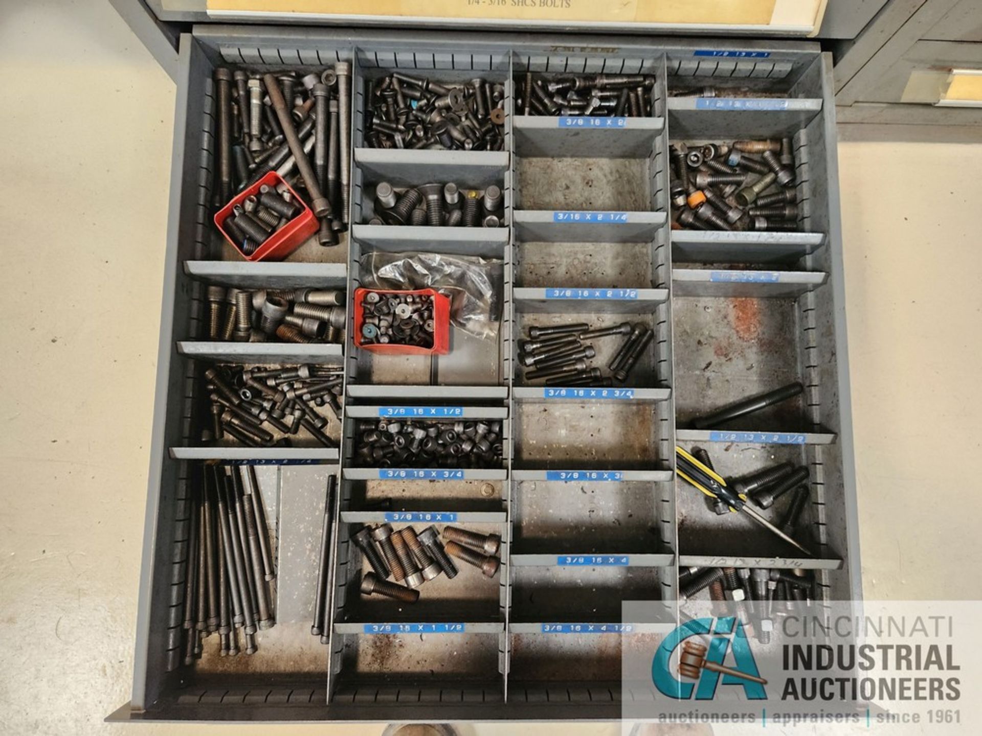 12-DRAWER STANLEY VIDMAR TOOLING CABINET W/ DOWELL & ROLL PINS, DRILLS, MORSE TAPER DRILLS, HEX - Image 14 of 14