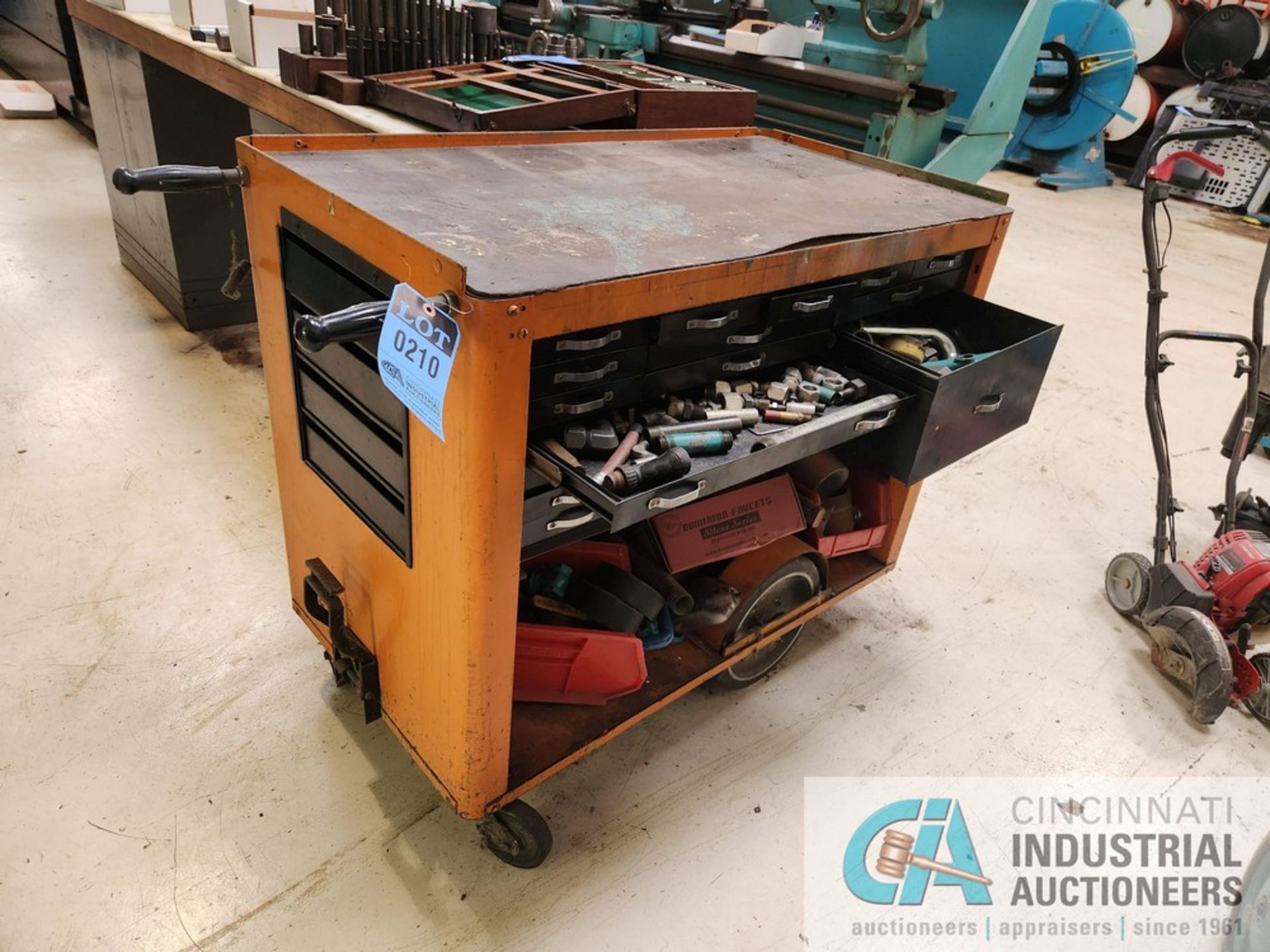 (LOT) PORTABLE TOOLBOX W/ PLUMBING