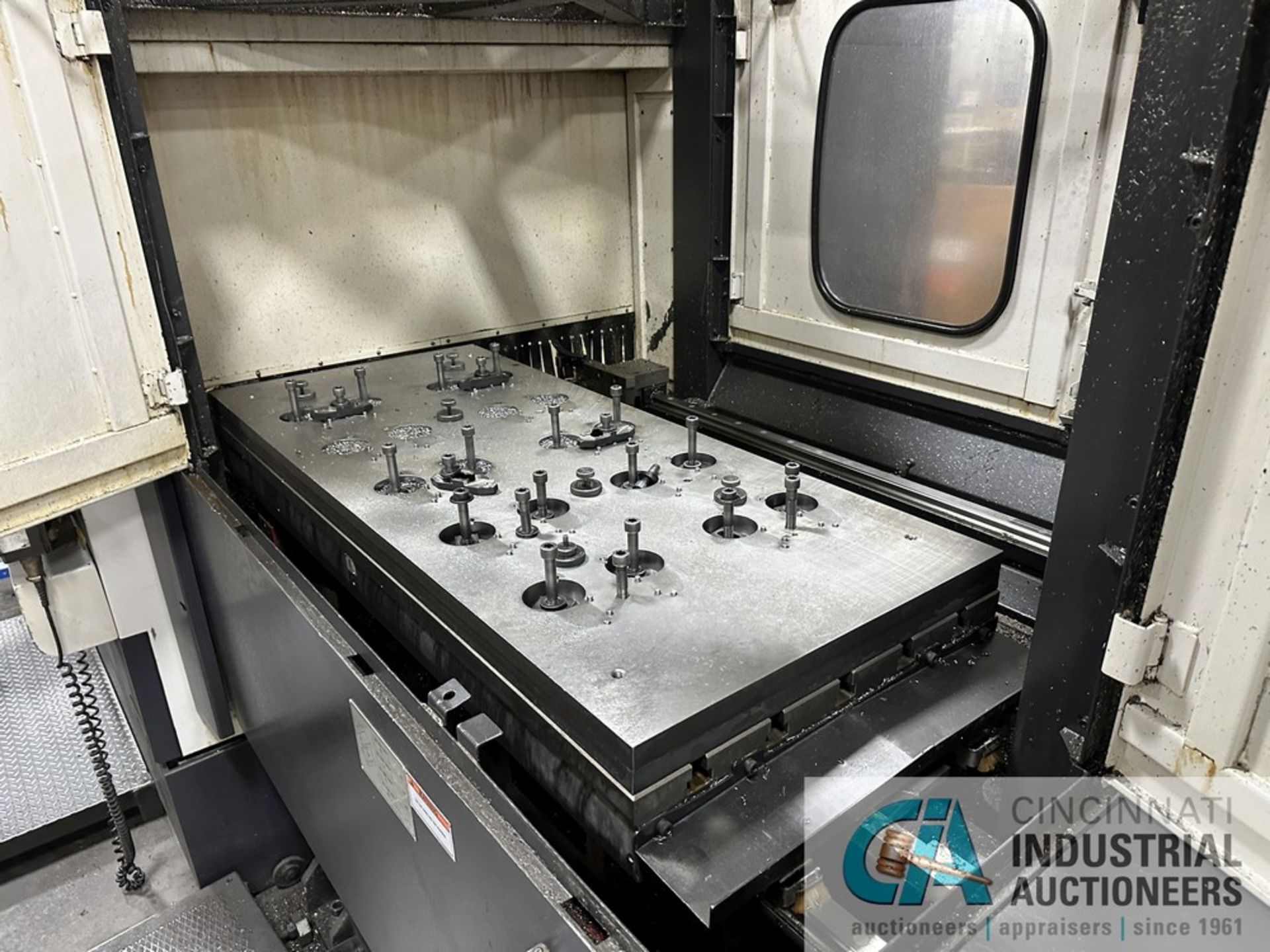 ****Mazak Model Nexus 510C-II/2PC CNC Vertical Machining Center; s/n 186630 (2006) 3-Axis Vertical - Image 18 of 20