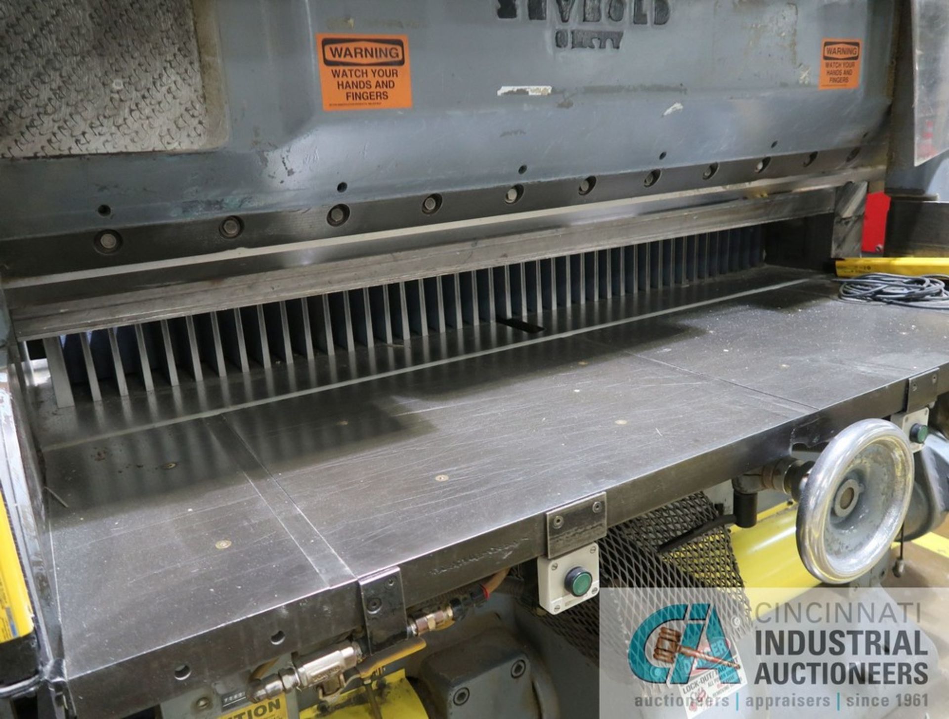 65" SEYBOLD MODEL CFF-P PAPER CUTTER; S/N CFF-524, WITH 92) SAFETY CLOSURES RAKE BACKSTOP, FOOT - Image 10 of 16