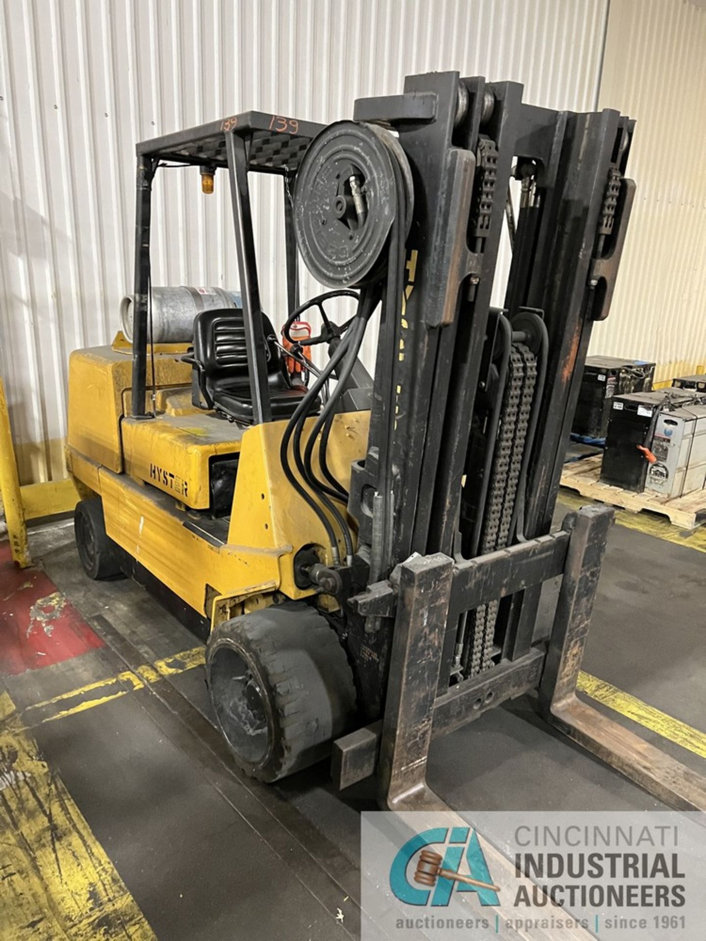 12,000 LB. HYSTER MODEL S120XL SOLID TIRE LP GAS LIFT TRUCK; S/N D004V03156K, 83" 3-STAGE MAST, - Image 2 of 7