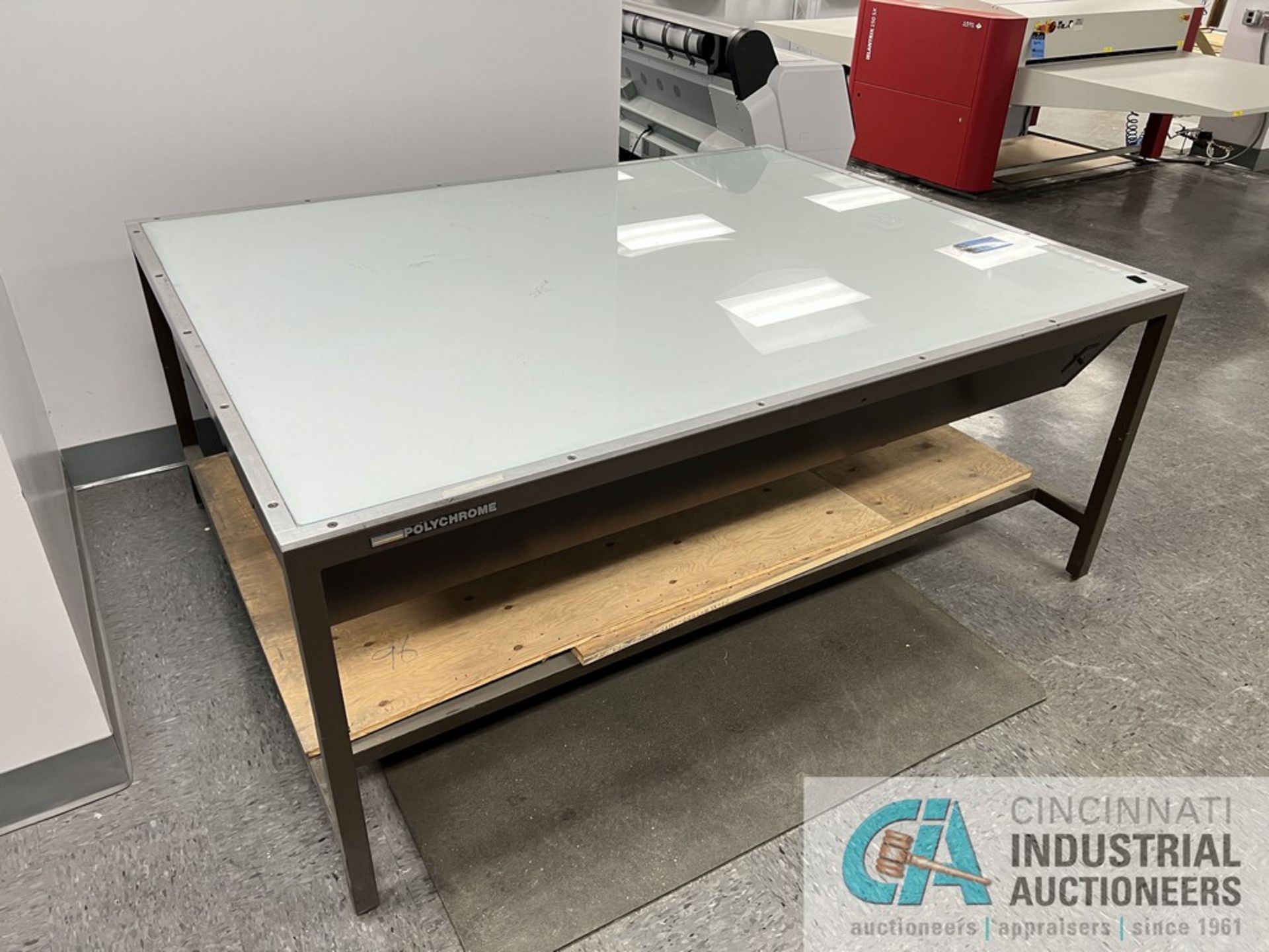 84" X 64" POLYCHROME LIGHT TABLE