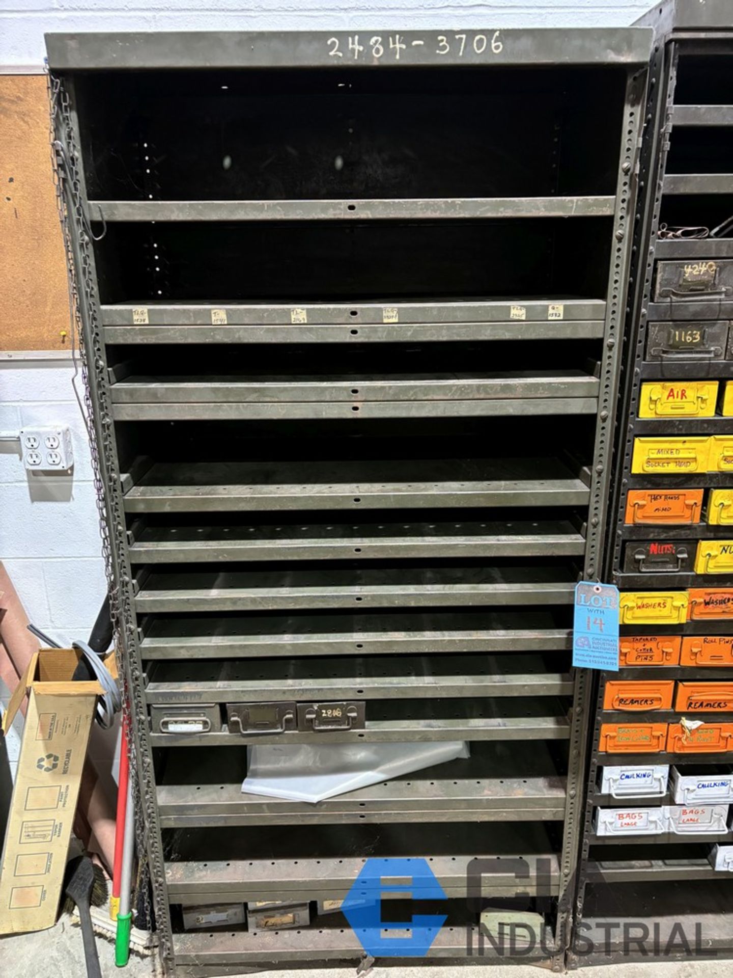 (LOT) MISCELLANEOUS HARDWARE AND TOOLING WITH (2) SECTIONS 19" X 36" X 77" HIGH MULTI SHELF BOLT - Image 11 of 14