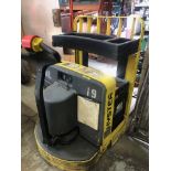 Hyster Pallet Truck W80Z 8000 lbs 6451 Hours No Charger