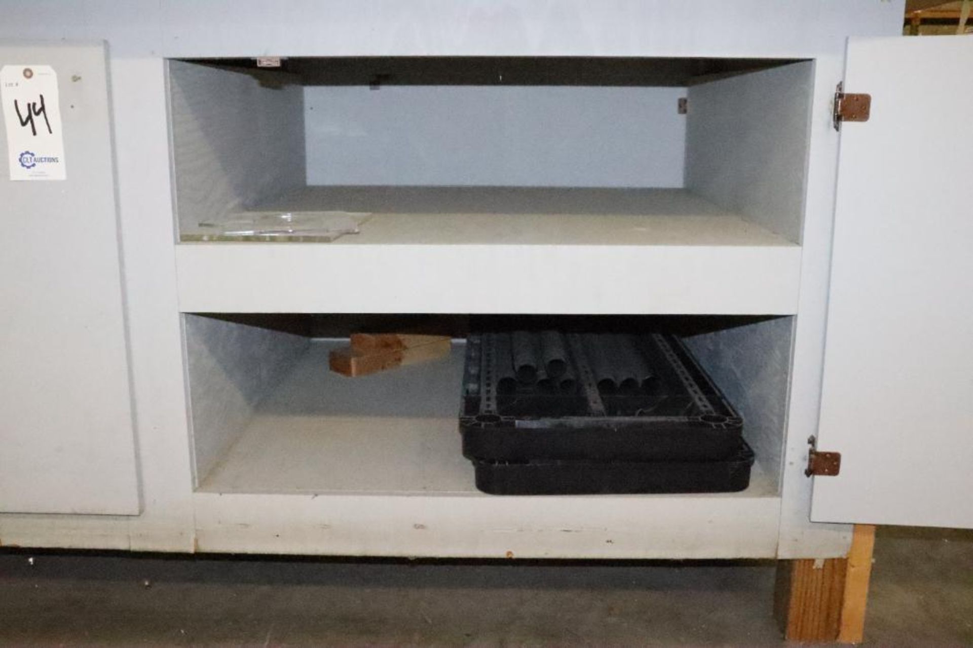 Work bench w/ cabinet storage - Image 9 of 17