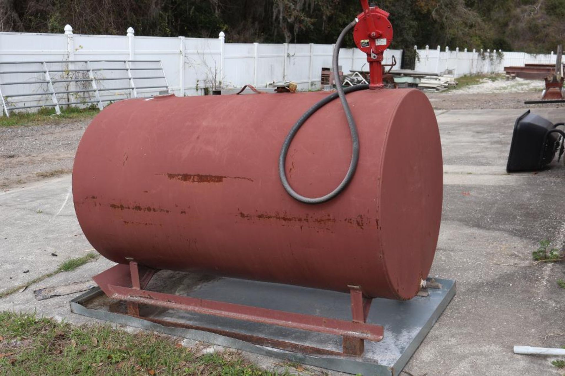 Bendel fuel tank w/ pump - Image 12 of 12