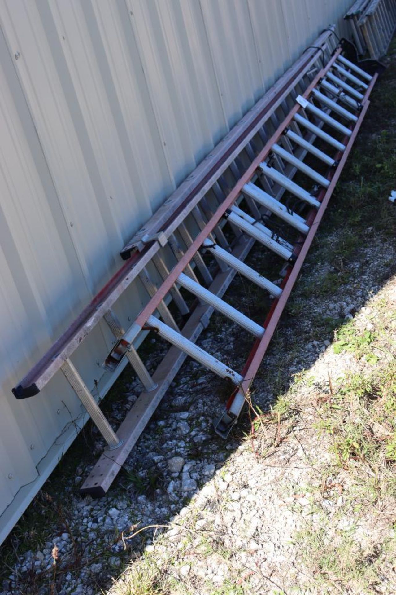 Extension ladders - Image 2 of 4