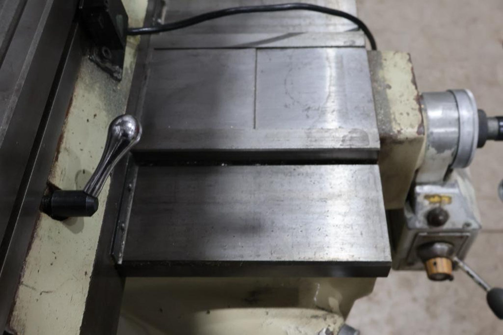 MSC Vertical milling machine - Image 7 of 14