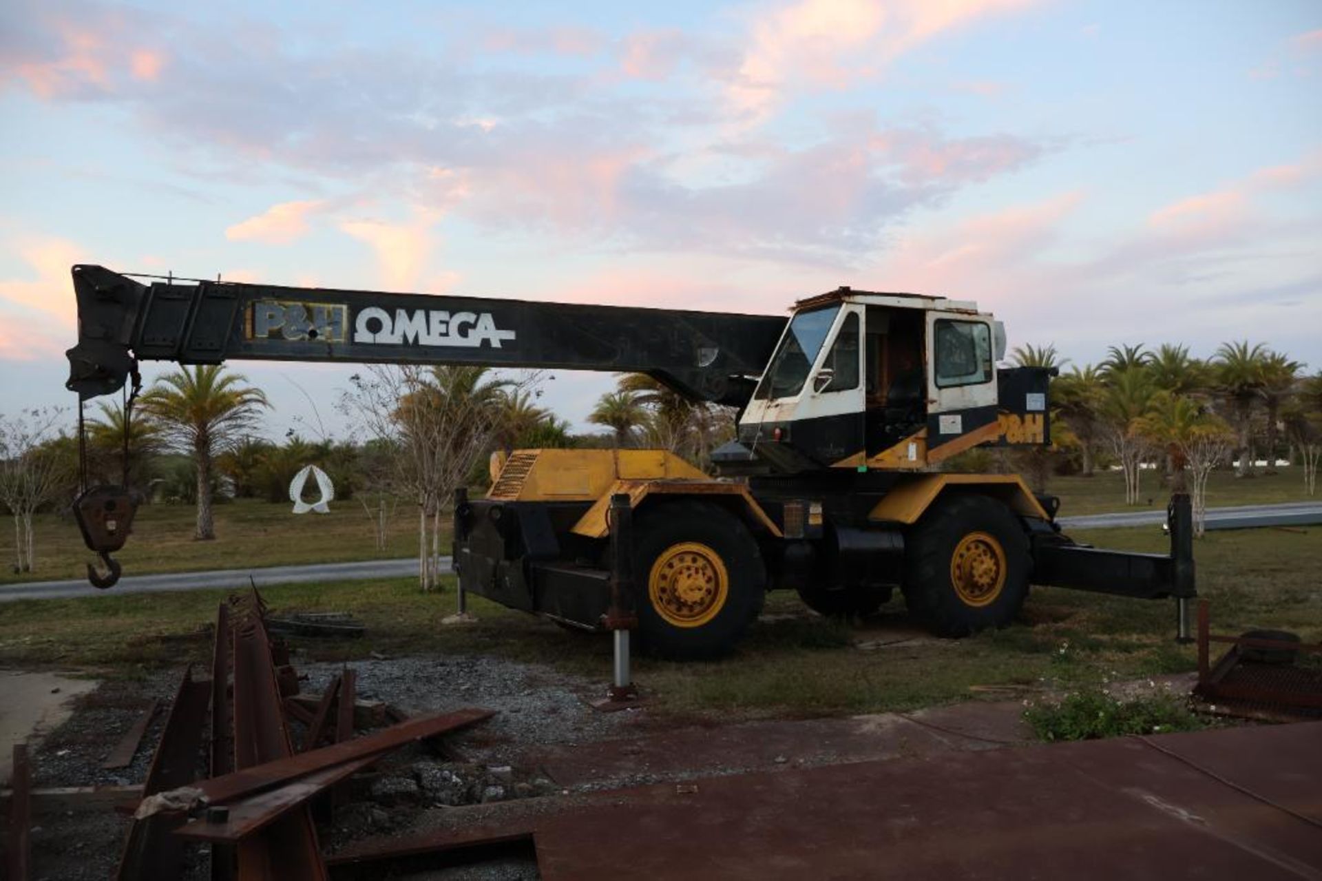 P&H Omega 18 rough terrain crane