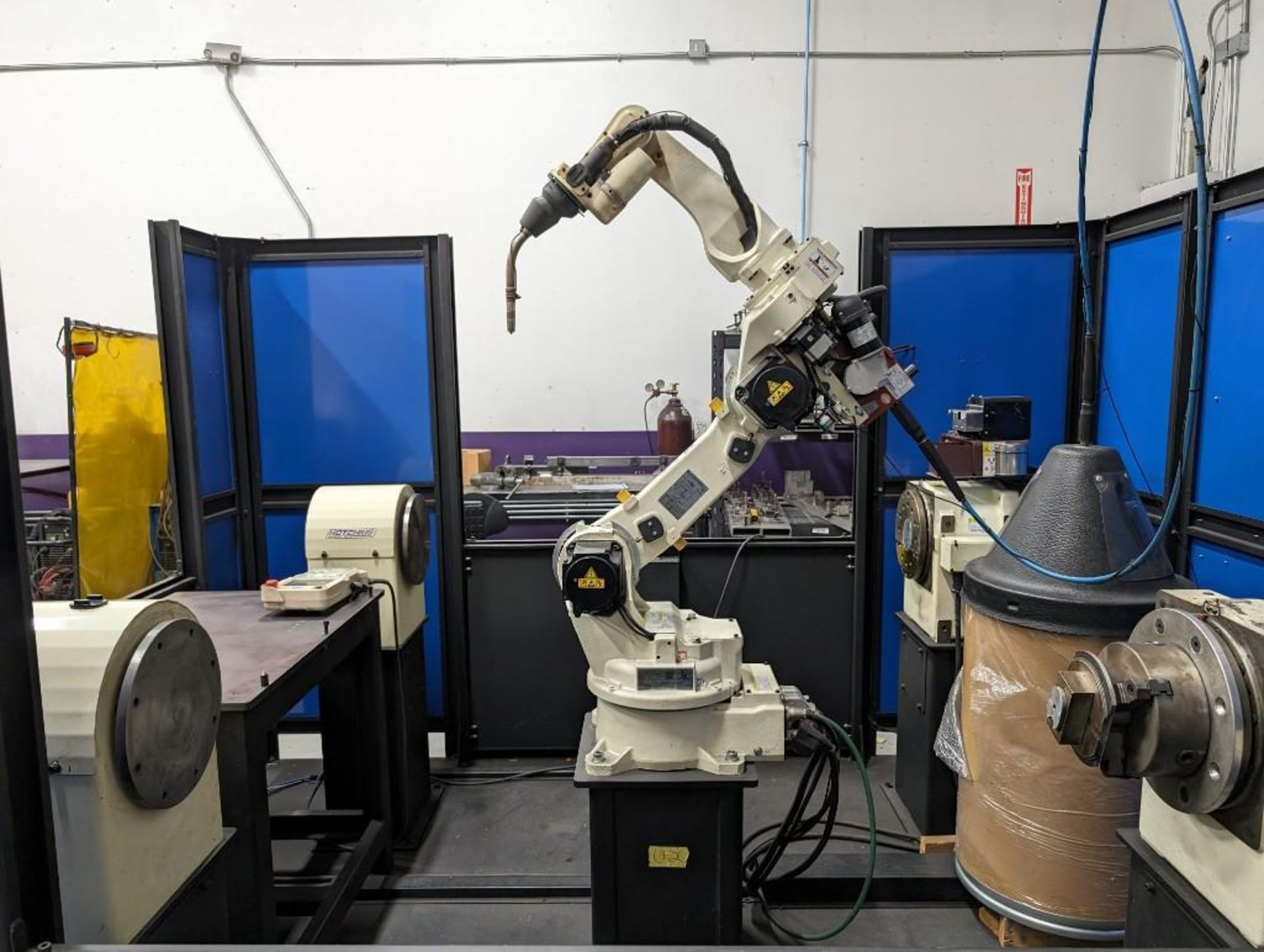 Fusion Arc 300 Robotic Welding Cell, 3 Station - Image 37 of 37