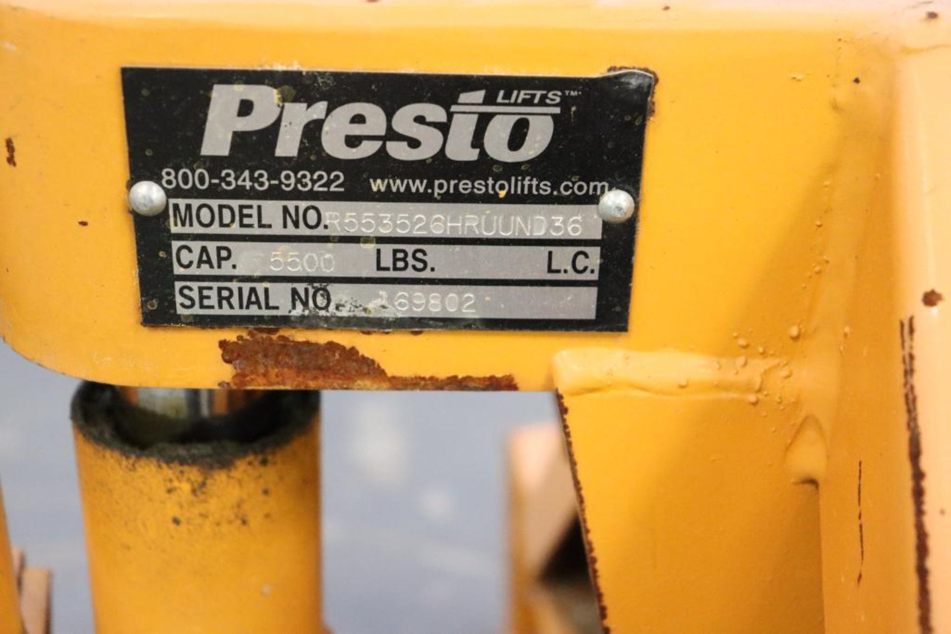 Presto 5500lbs roll moving pallet jack - Image 5 of 8
