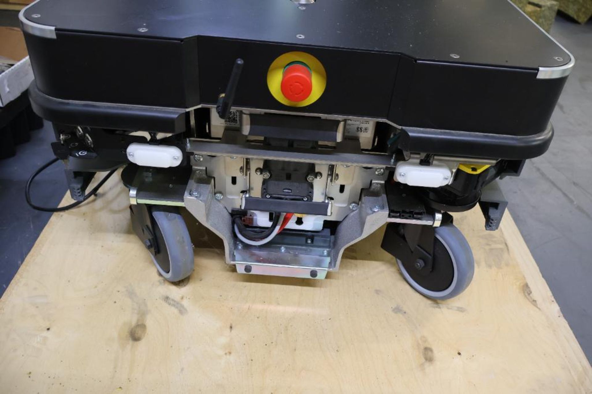 Robot Center MiR250 shelf carrier - Bild 5 aus 8