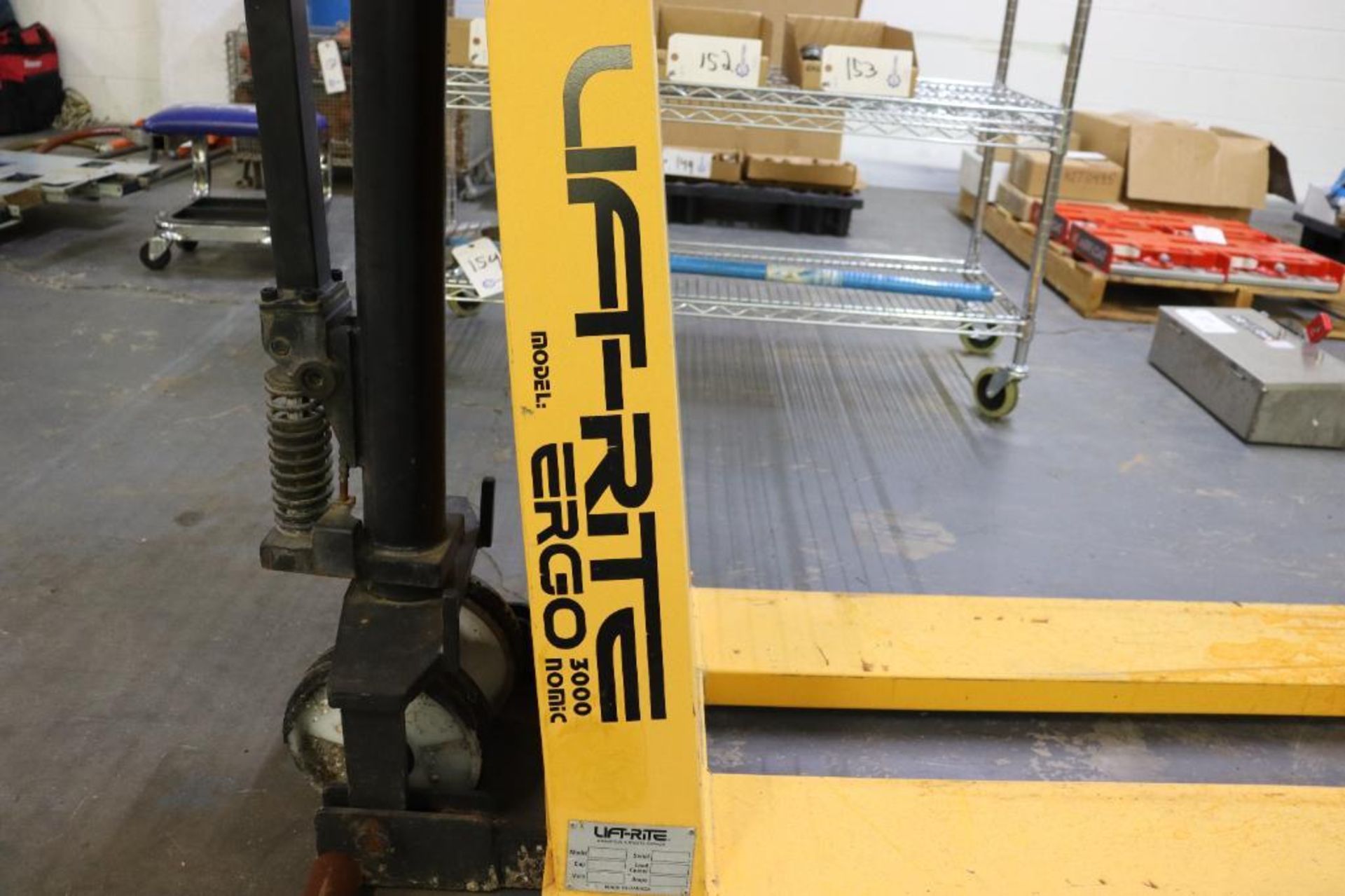 Lift-Rite RG30M high lift pallet jack - Image 3 of 7