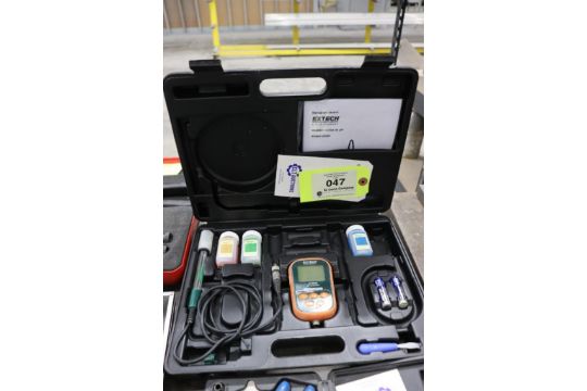 EXTECH PH300 PH meter - Image 1 of 3