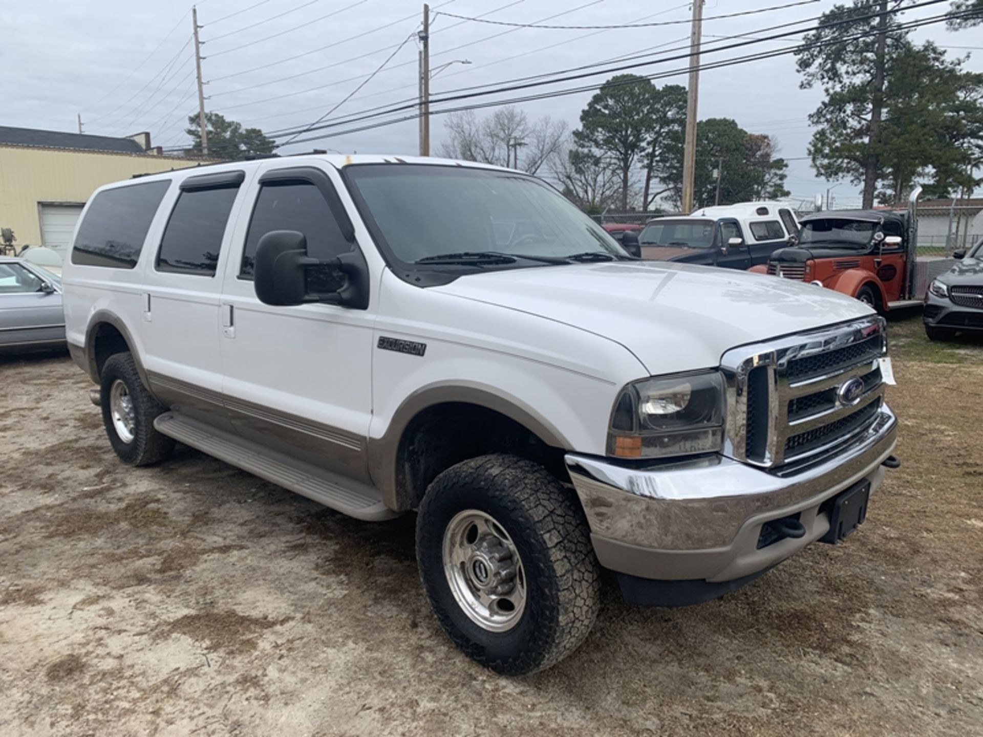 2001 FORD Excursion Limited 4wd, 7.3L diesel - 363,882 miles showing - 1FMSU43F81EA20324 - Image 2 of 14