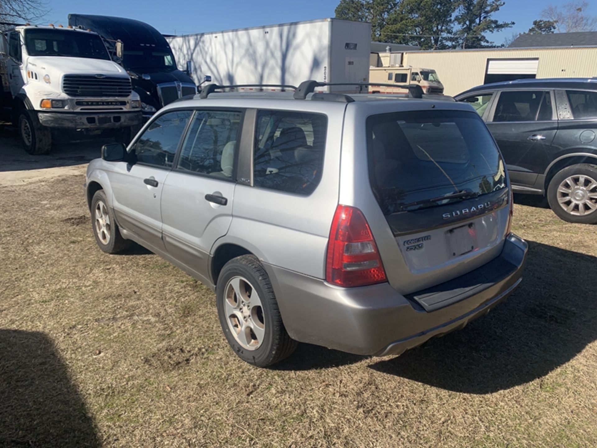 2004 SUBARU Forester AWD - 187,326 miles showing - JF1SG65654H763357 - Image 5 of 7