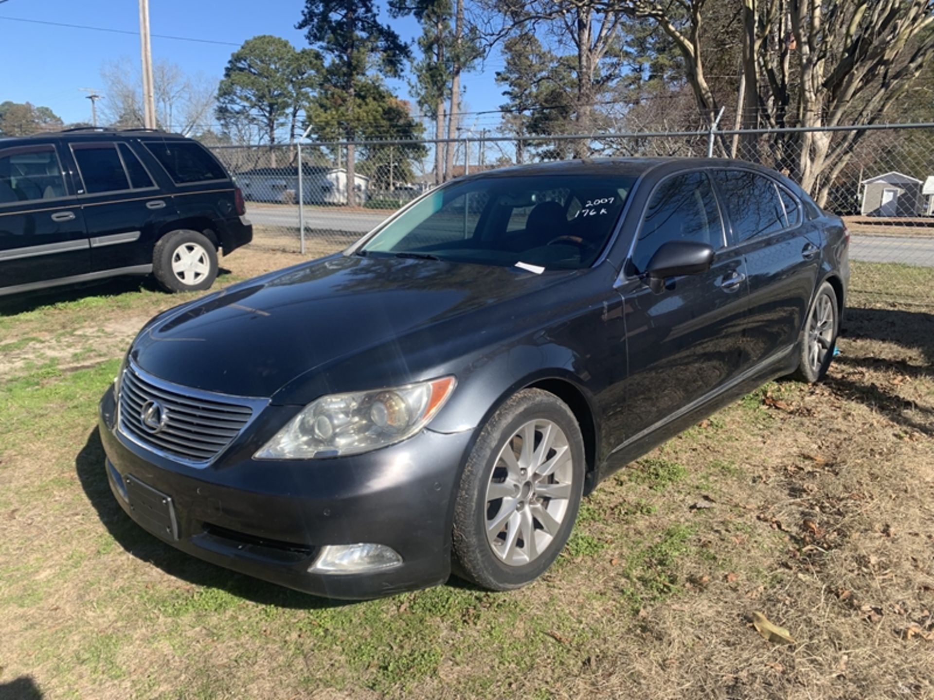 2007 LEXUS LS460 4 door sedan - 176,320 miles showing - JTHGL46F975004651