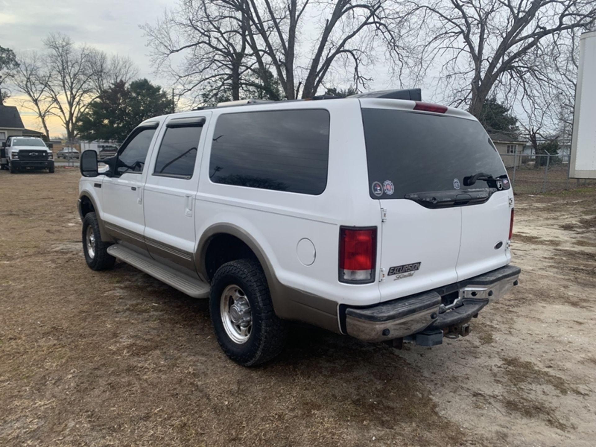 2001 FORD Excursion Limited 4wd, 7.3L diesel - 363,882 miles showing - 1FMSU43F81EA20324 - Image 4 of 14