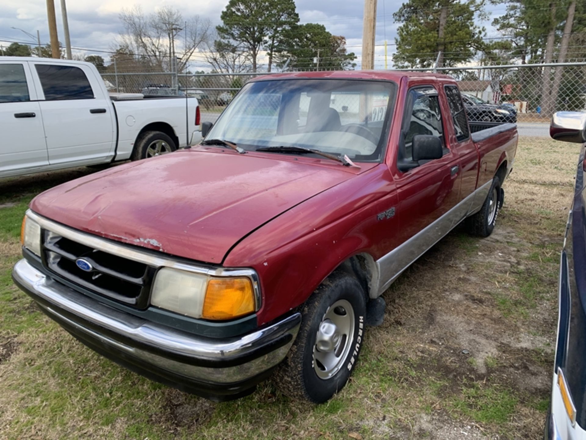 1995 FORD Ranger XLT - 136,915 miles showing - 1FTCR14U1STA06218