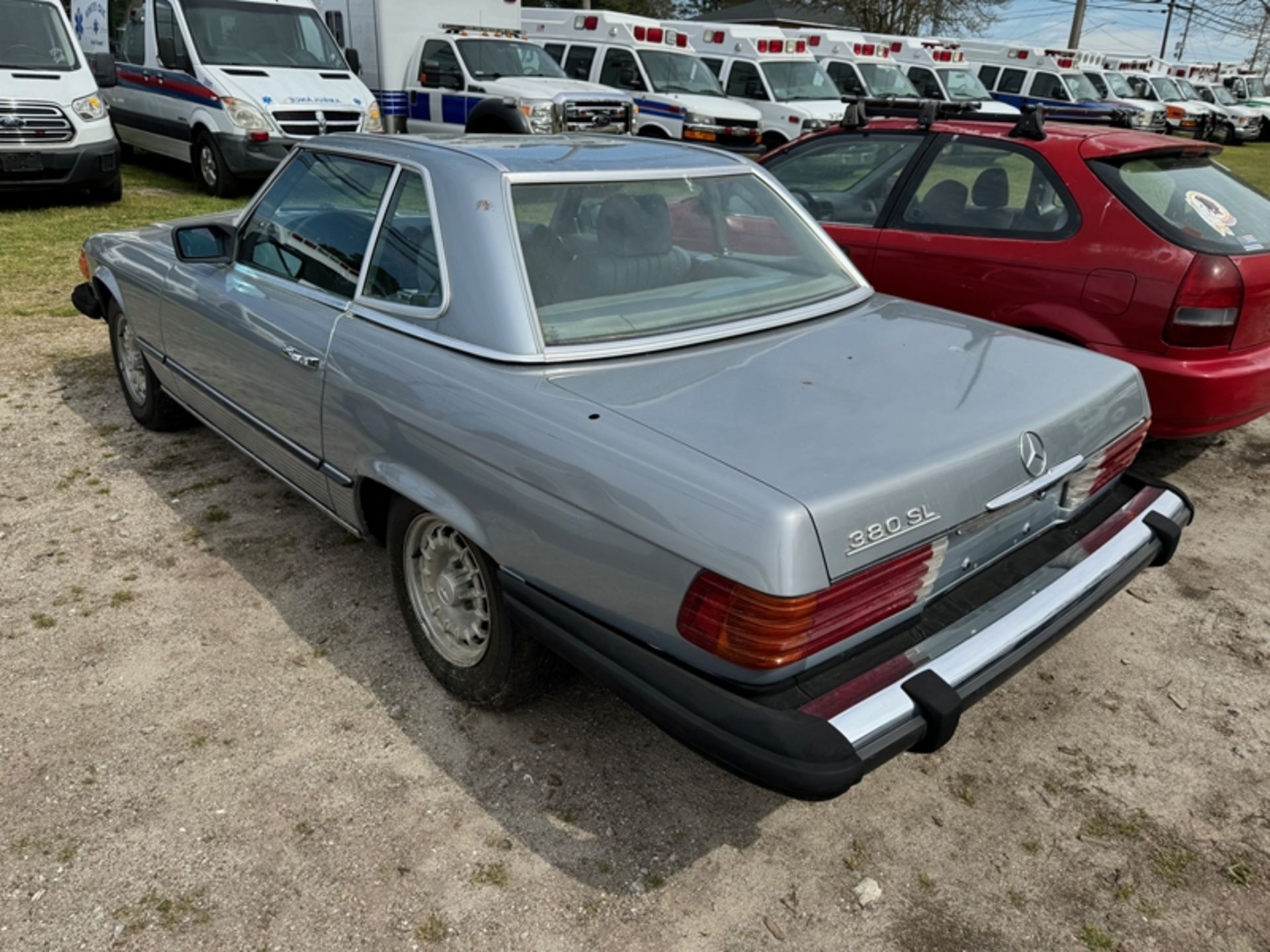 1984 MERCEDES 380SL - 116,262 miles showing - WDBBA45A7EA009891 - Image 4 of 6