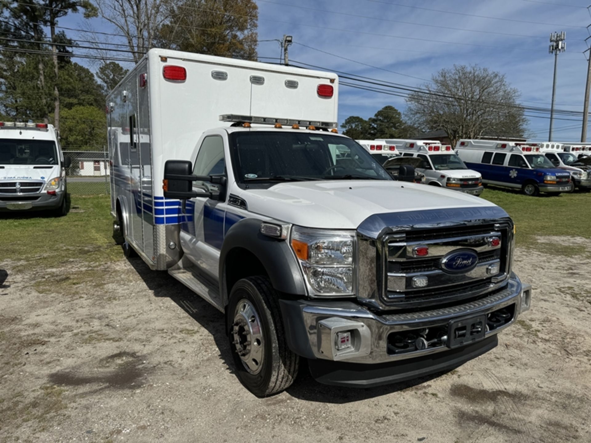 2012 FORD F450 4WD Type I box 6.7L diesel - 136,962 miles showing - 1FDUF4HT9CEB69684 - Image 2 of 6