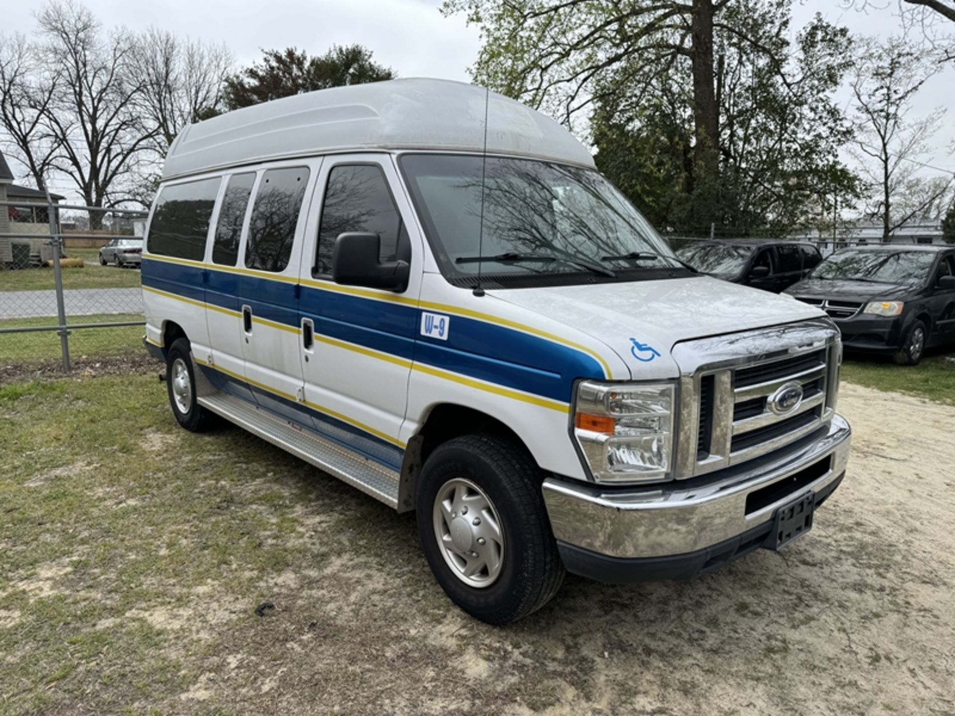 2012 FORD wheelchair van - 273,658 miles showing - 1FTNE2EW4CDB20963 - Image 2 of 7