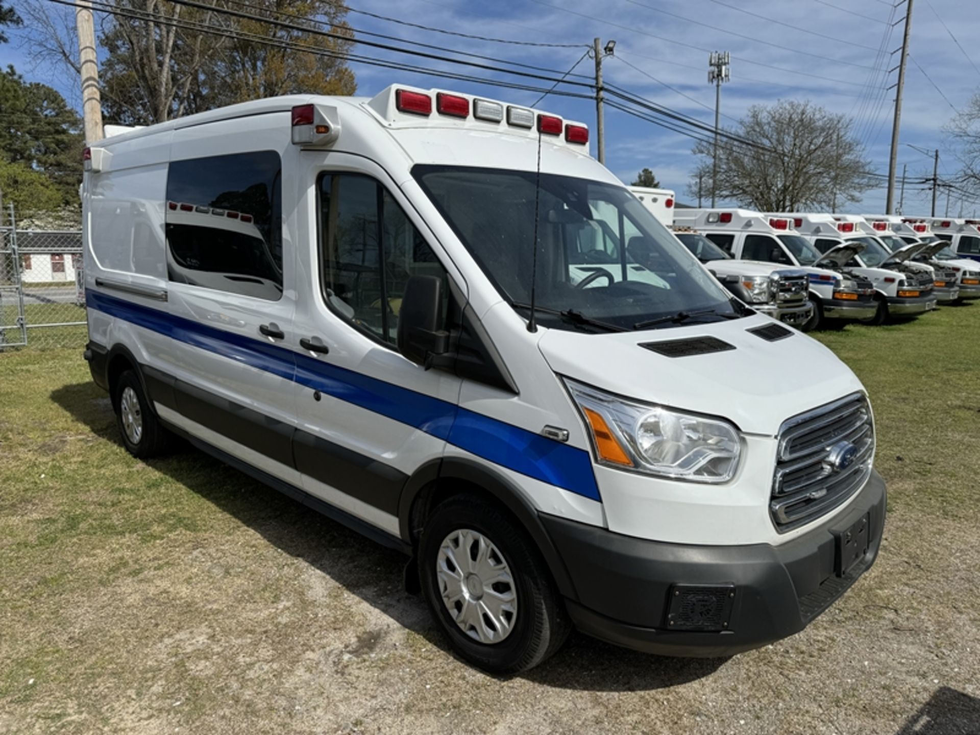 2018 FORD T350 Transit - 237,861 miles showing - 1FDBW2CV3JKB23092 - Image 2 of 6