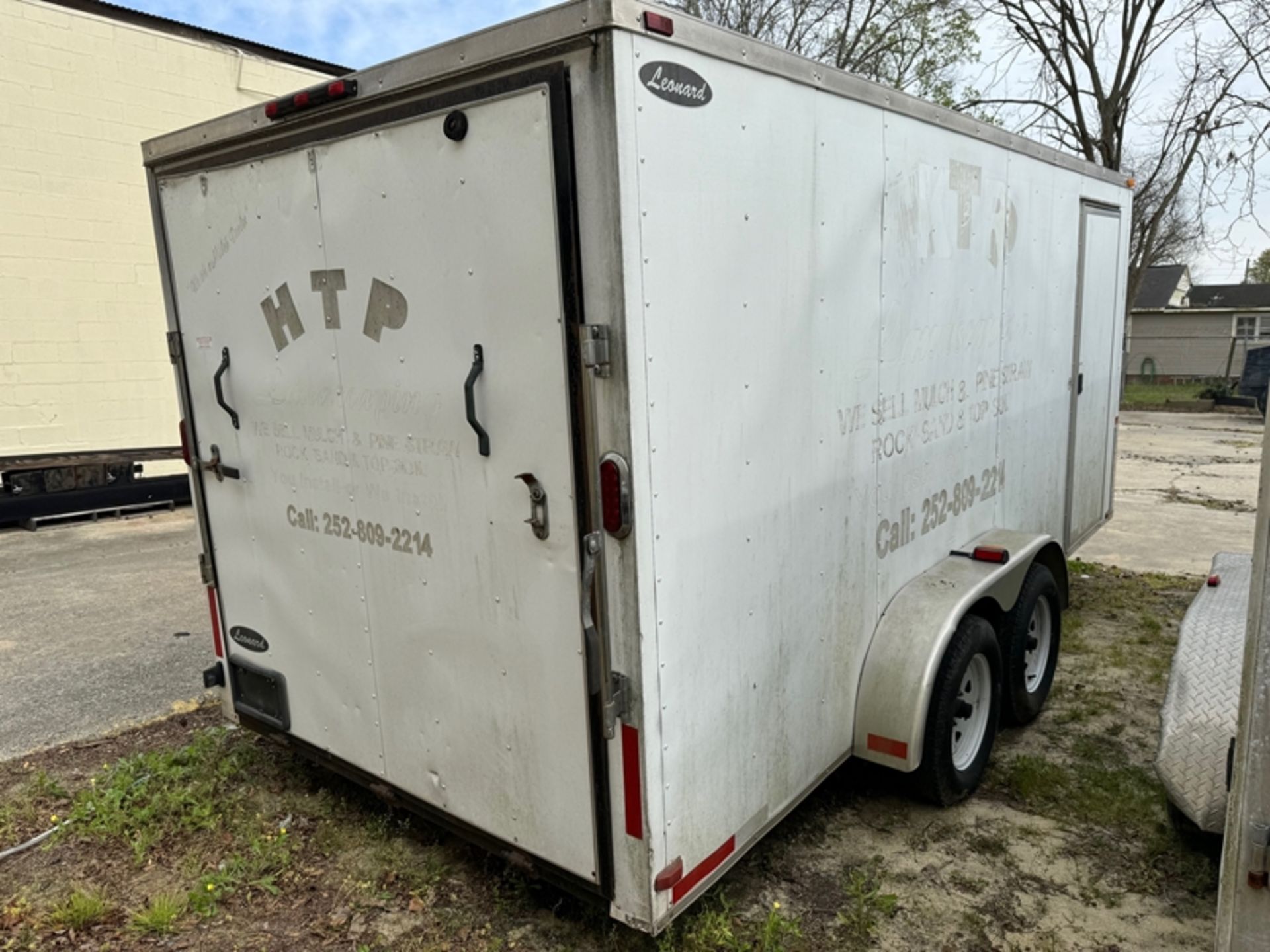 2015 ARISING INDUSTRIES 7'x16' v-nose enclosed trailer - 5YCBE162XFH021727 - Image 3 of 5