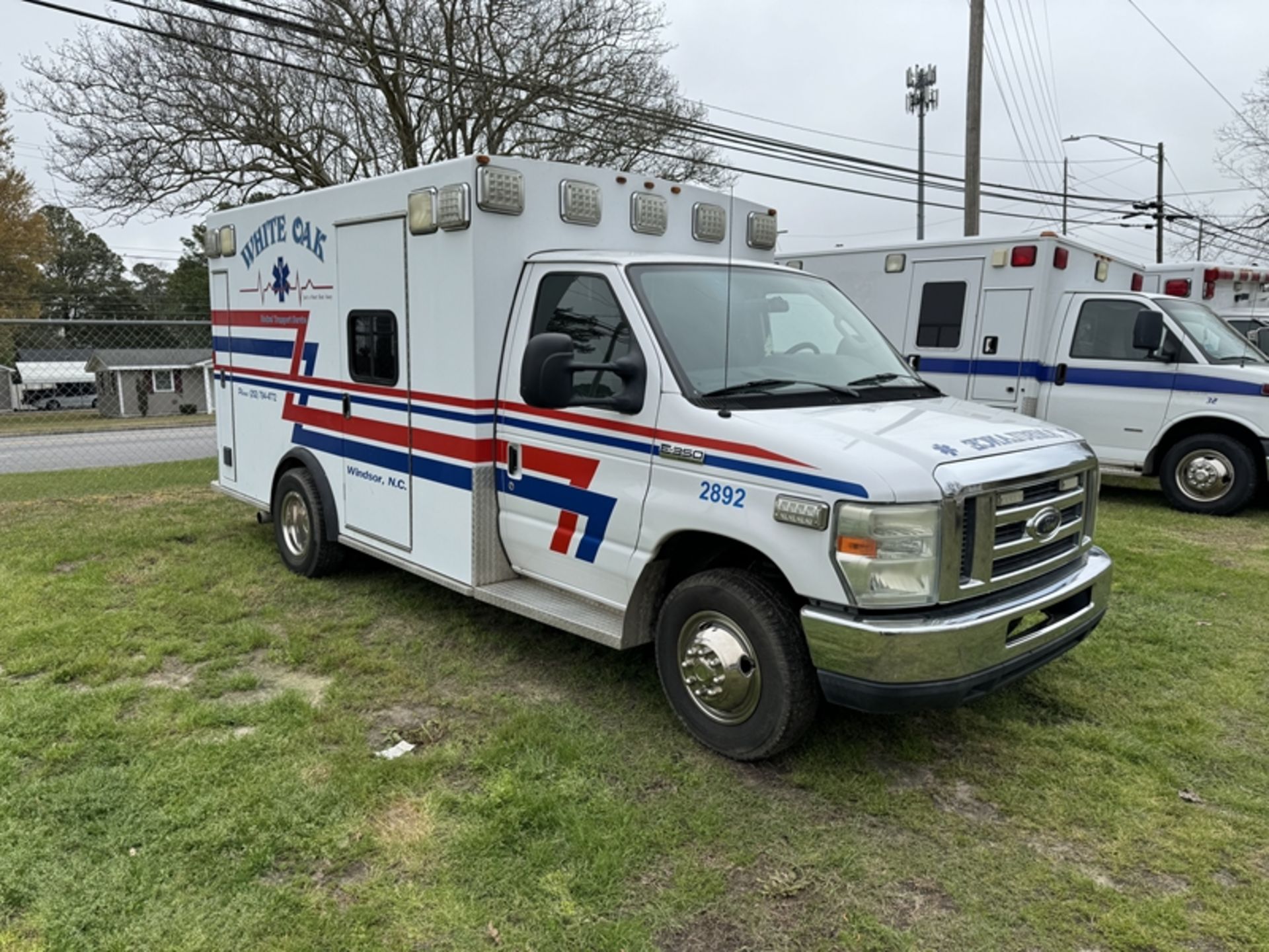 2010 FORD E-350 Type III diesel - 324,576 miles showing - 1FDWE3FP8ADA39586 - Image 2 of 6