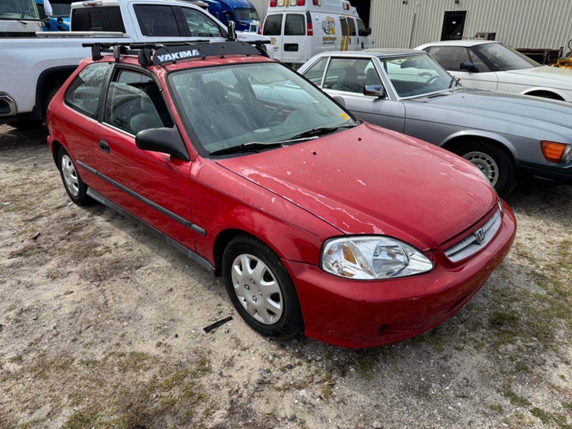 1999 HONDA Civic, automatic - 412,991 miles showing - 2HGEJ6442XH113233 - Image 2 of 6