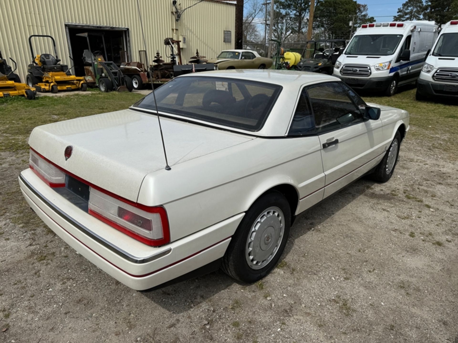 1991 CADILLAC Allante - 61,487 miles showing - 1G6VR338XMU100090 - Image 3 of 5