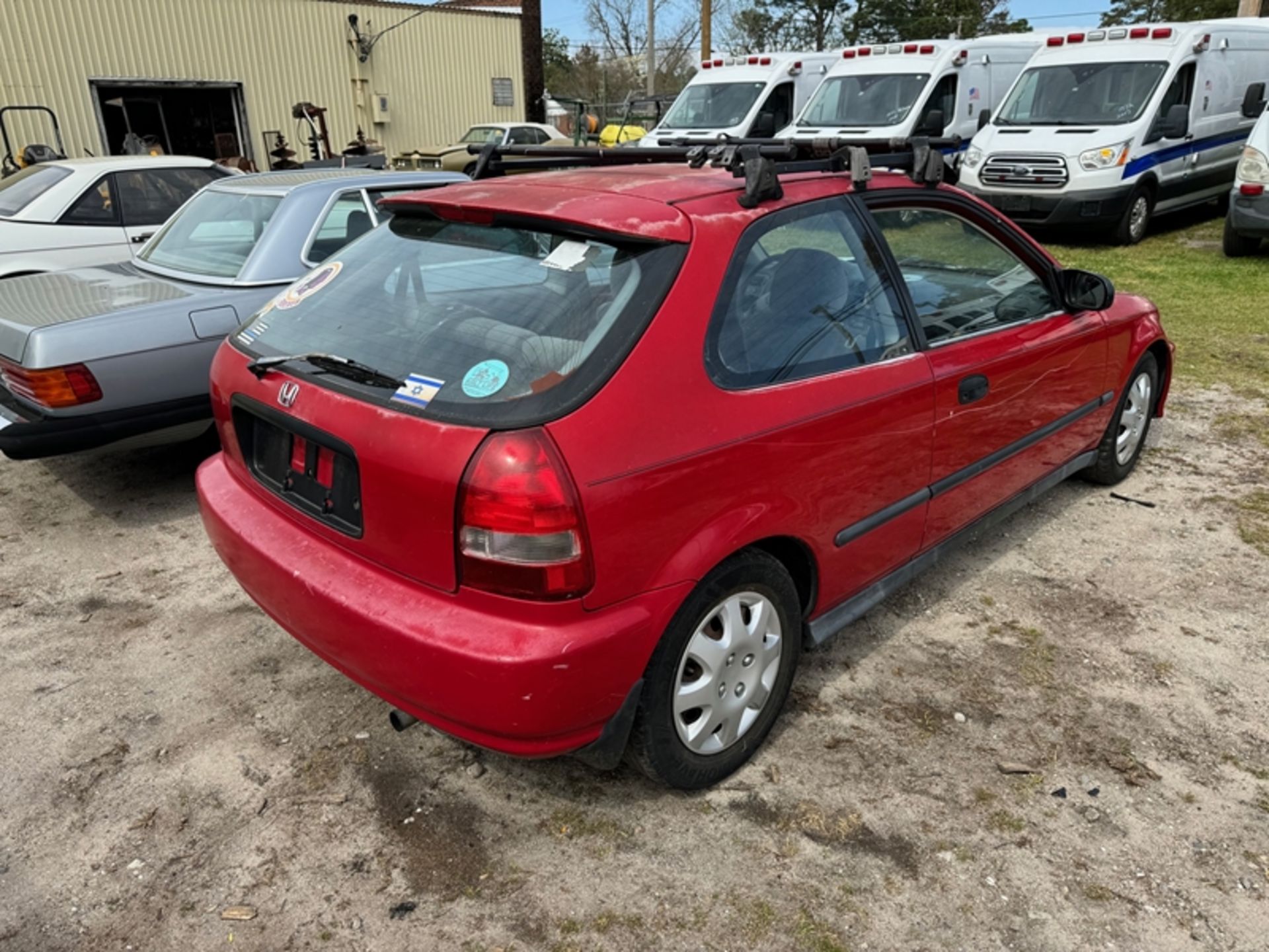 1999 HONDA Civic, automatic - 412,991 miles showing - 2HGEJ6442XH113233 - Image 3 of 6