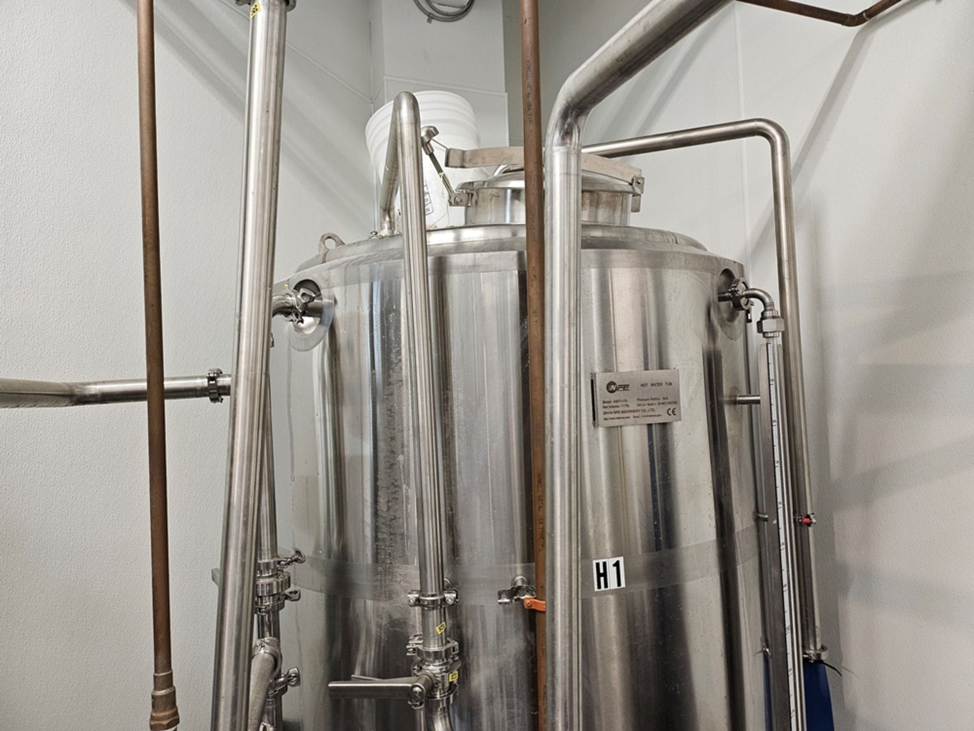 Complete Brewery - 5 barrel NFE system, walking cooler, tap system and more - Image 26 of 80