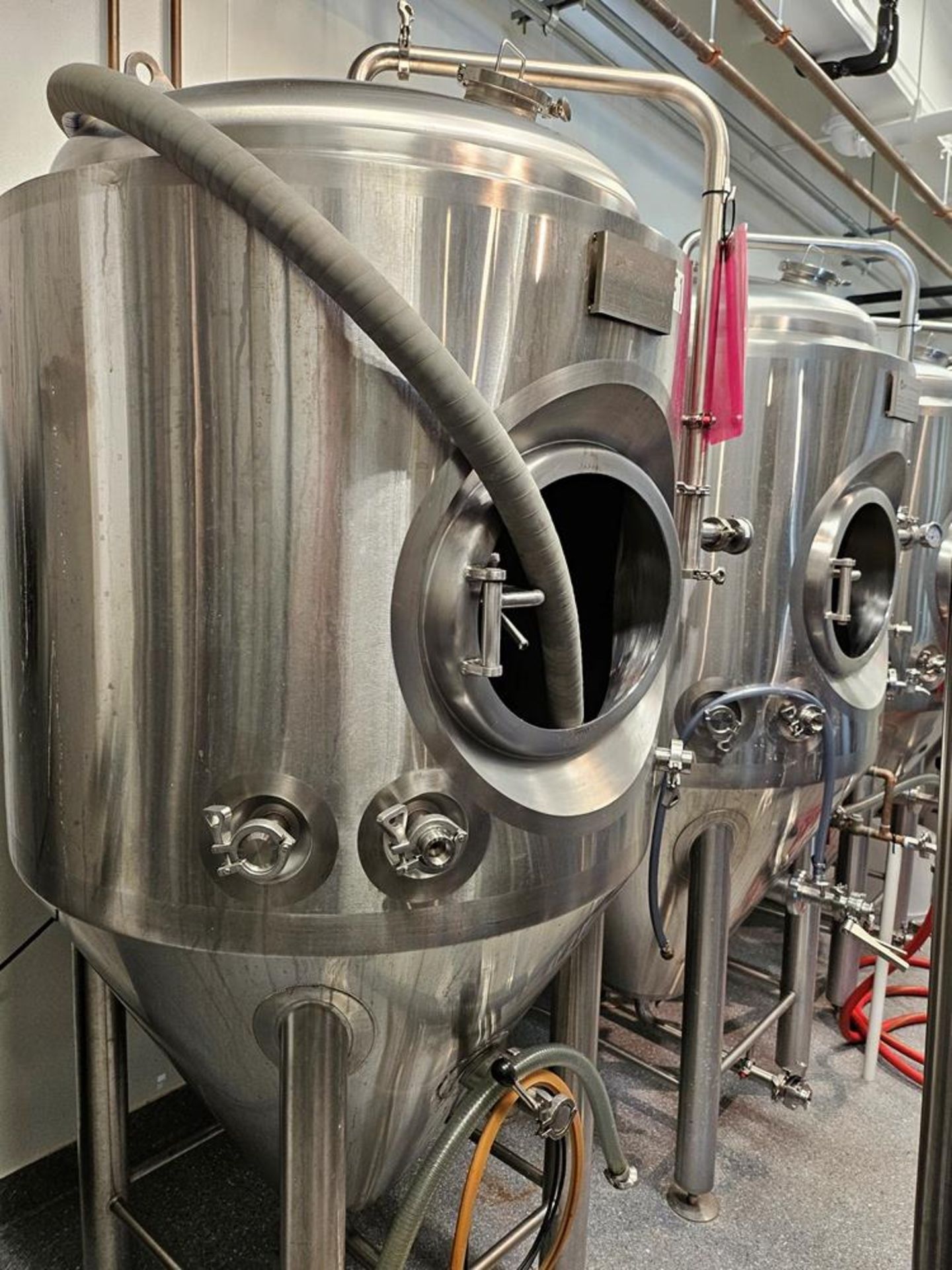 Complete Brewery - 5 barrel NFE system, walking cooler, tap system and more - Image 33 of 80