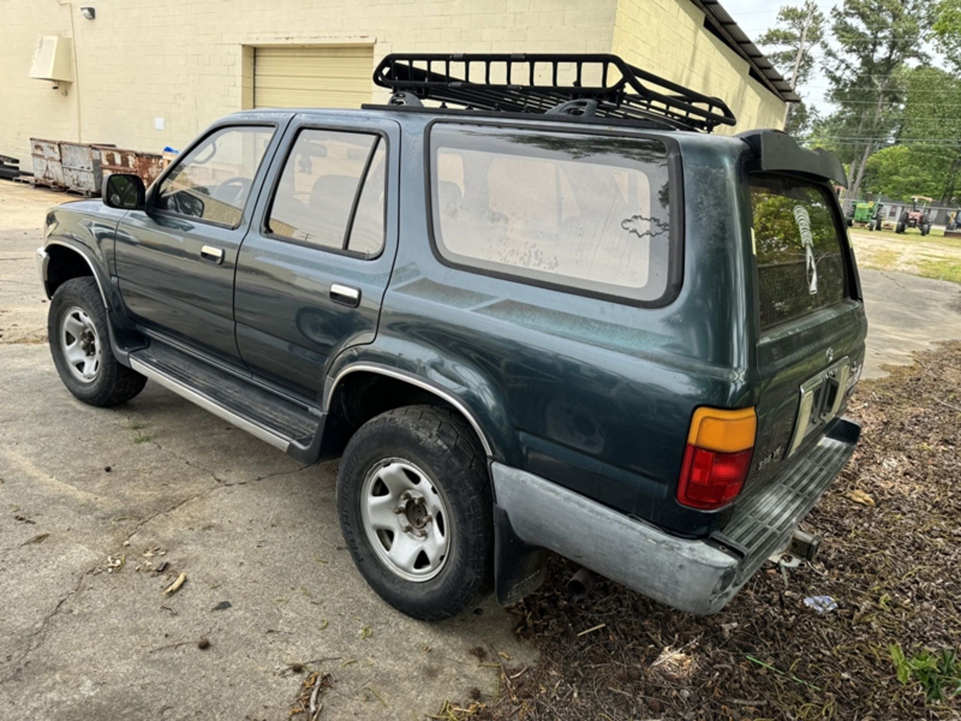1994 TOYOTA 4Runner, 4wd, not running – mileage unknown – JT3VN39W1R0162964 - Image 4 of 7