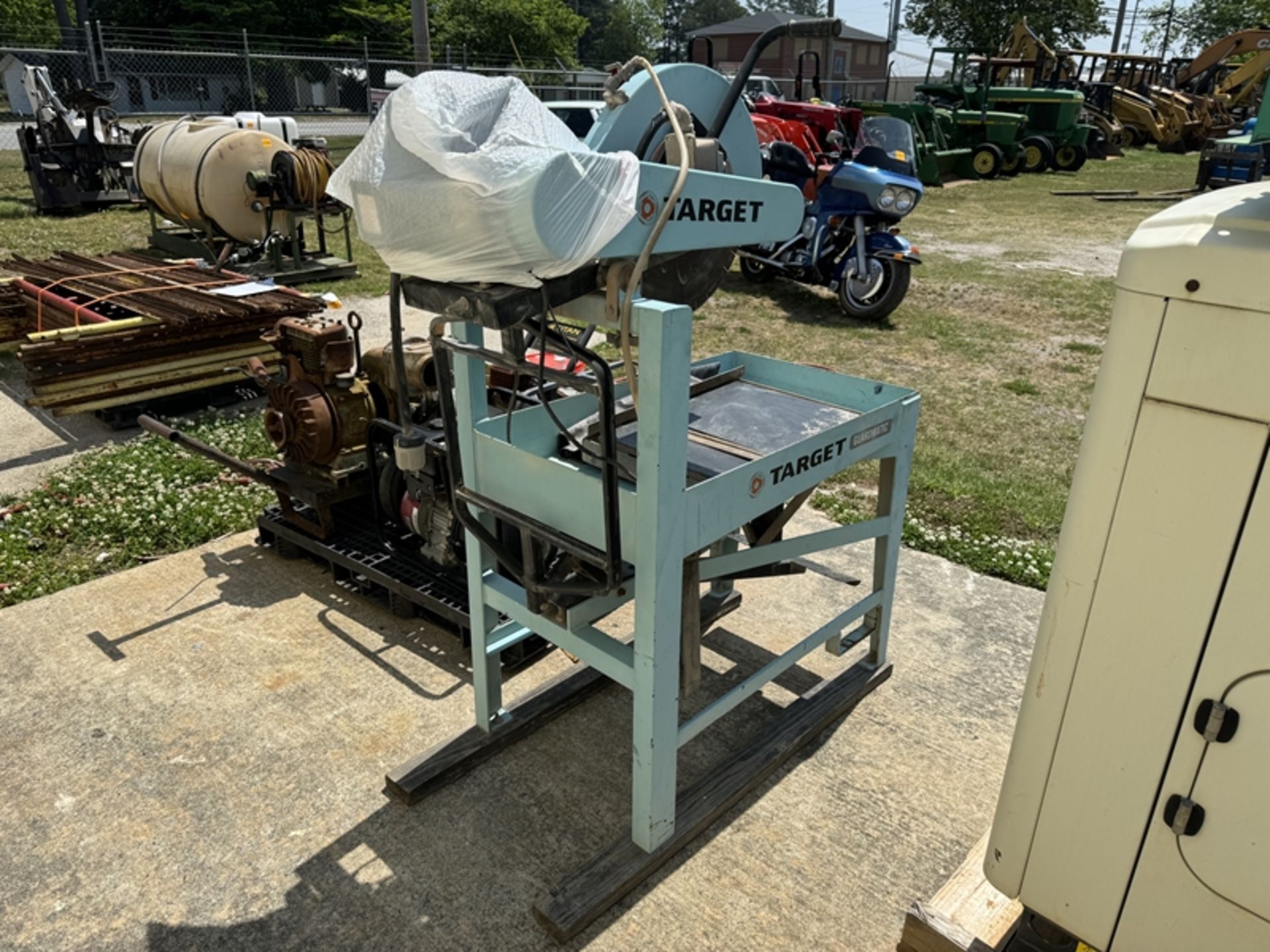 TARGET Guardmatic tile cutting saw - Image 3 of 4