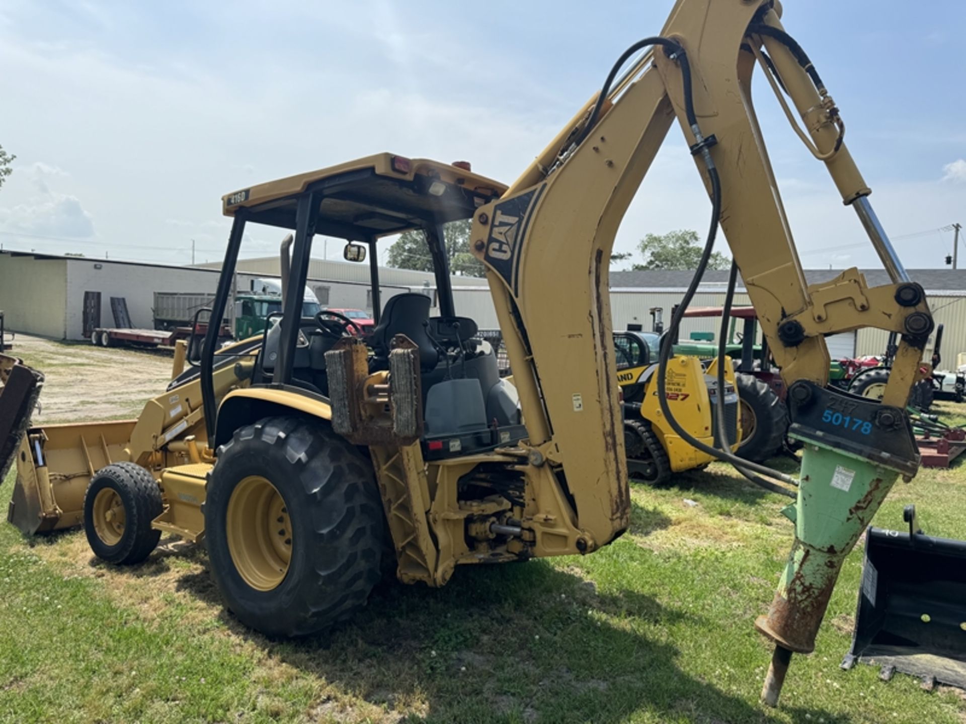 CAT 416D backhoe, 2wd with TRAMAC SC36 jackhammer and 30" rear bucket – 2388 hours showing - - Image 4 of 5