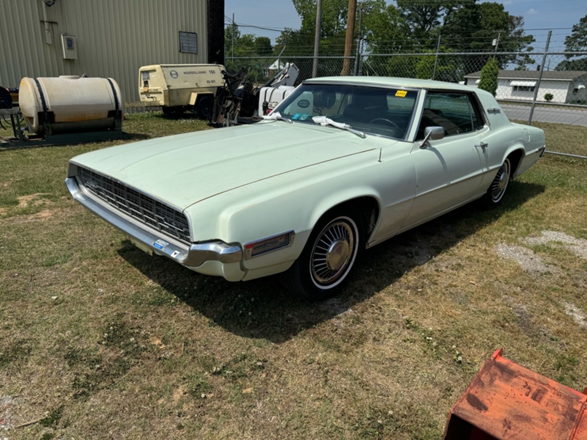 1968 FORD Thunderbird with Thunder Jet 429 engine - mileage unknown - 8Y83N128382