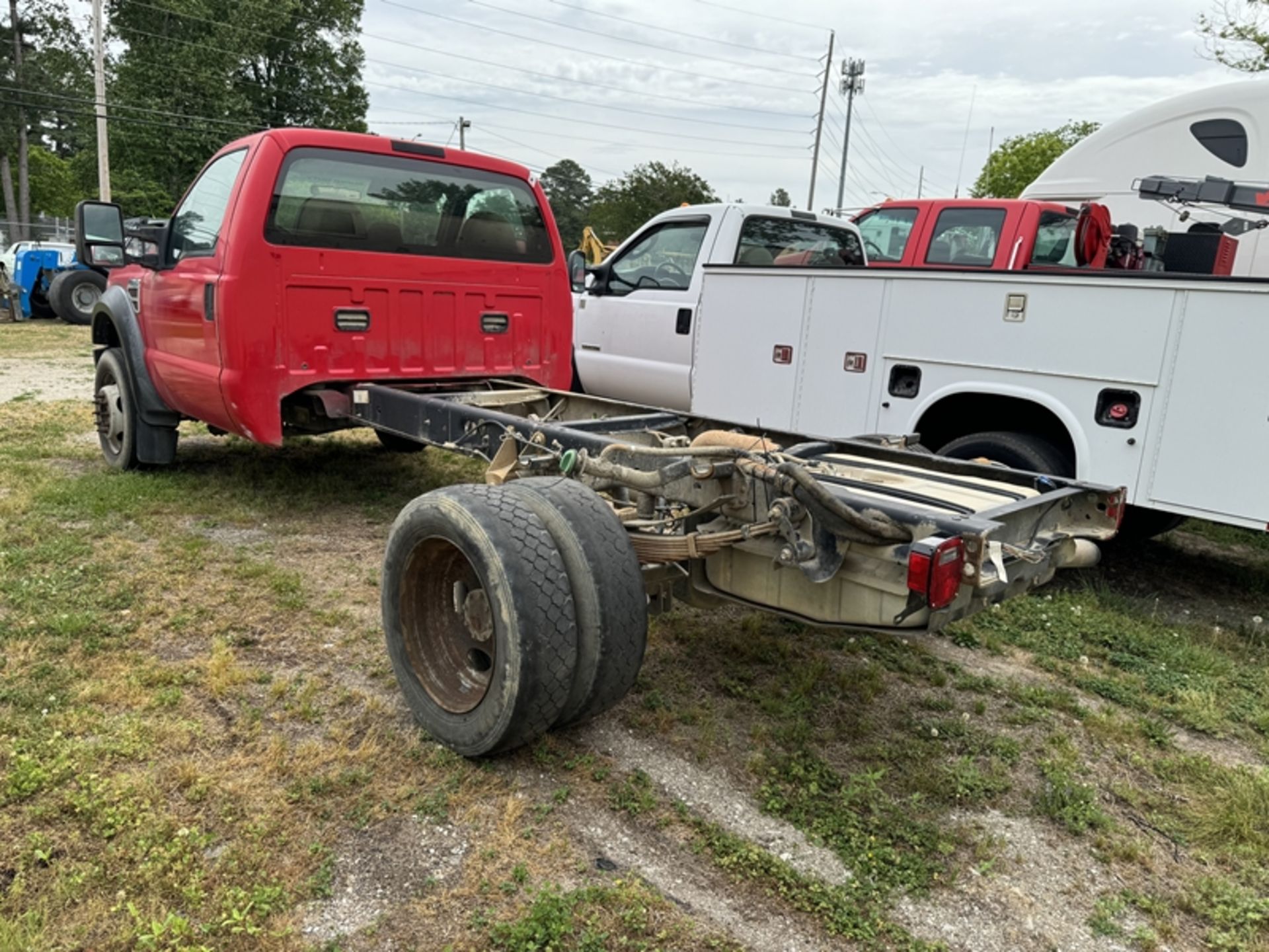 2008 FORD F-550 XL Super Duty diesel single cab and chassis only - 121,291 miles showing - - Image 4 of 5