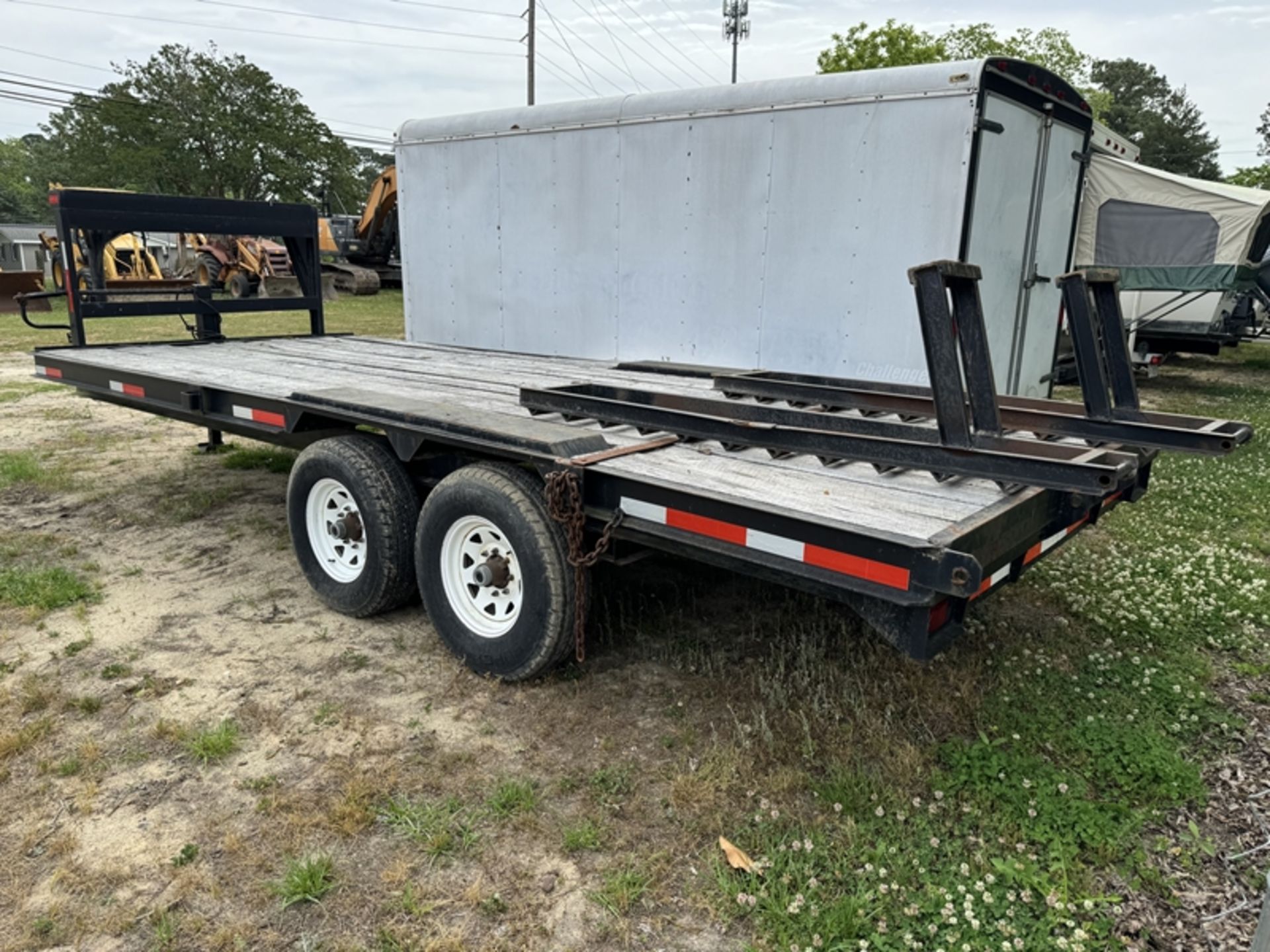 20’ gooseneck equipment trailer with ramps - NO TITLE - NCX01031430 - Image 4 of 4