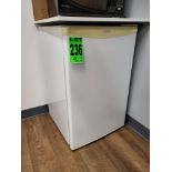 DANBY Mini-fridge