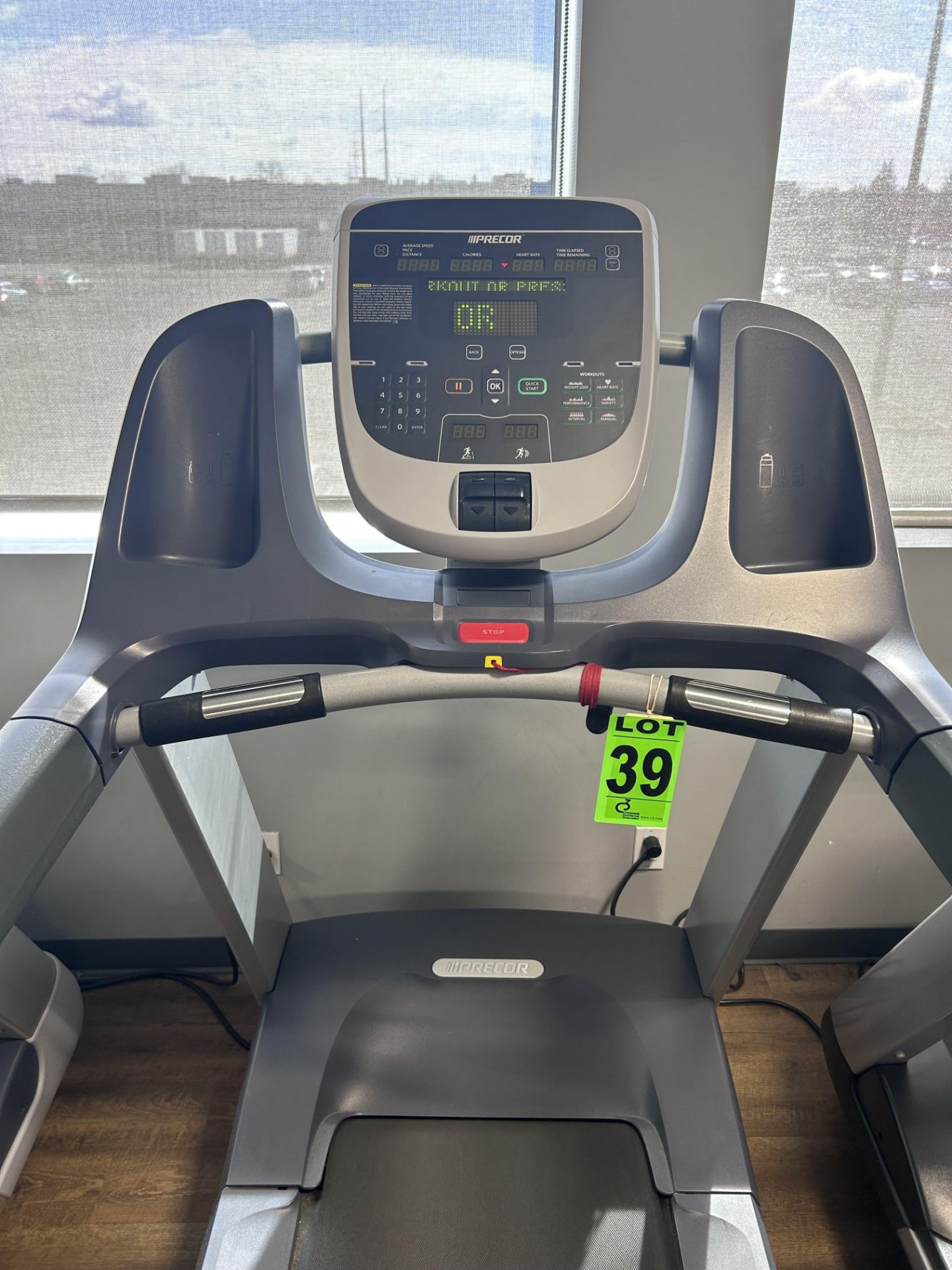 PRECOR mod. TRM 885 Treadmill with PRECOR P30 Console, ser. AMWZK0712D046 - Bild 2 aus 4