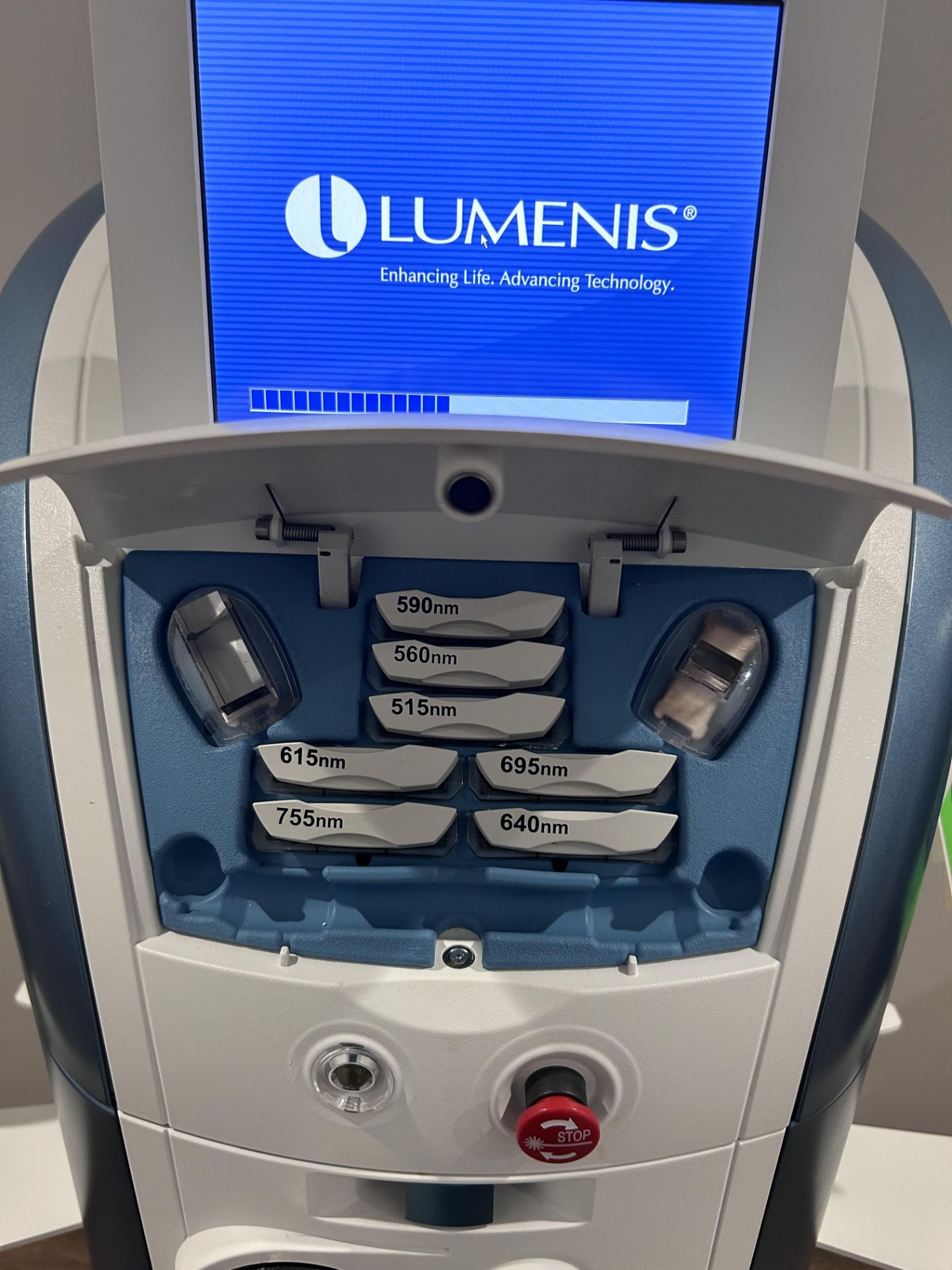 LUMENIS mod. M22 IPL and Laser Skin Resurfacing Machine with accessories, consumables - Image 2 of 9