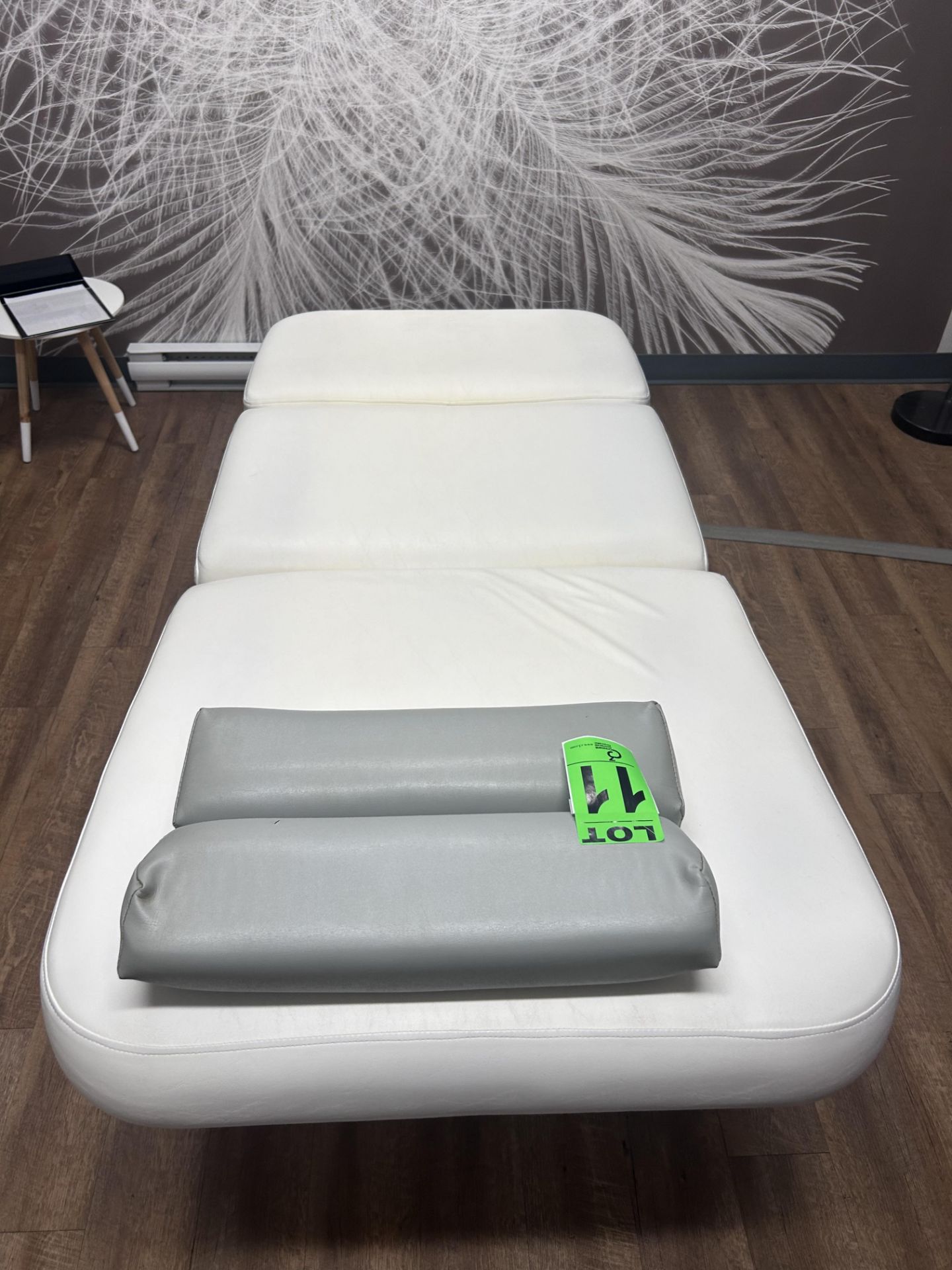 Electric Massage Bed - Image 3 of 7