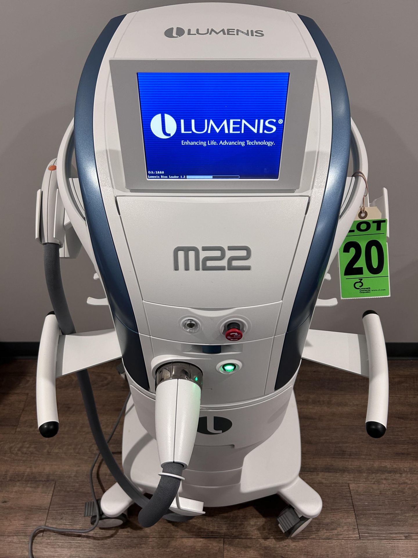 LUMENIS mod. M22 IPL and Laser Skin Resurfacing Machine with accessories, consumables