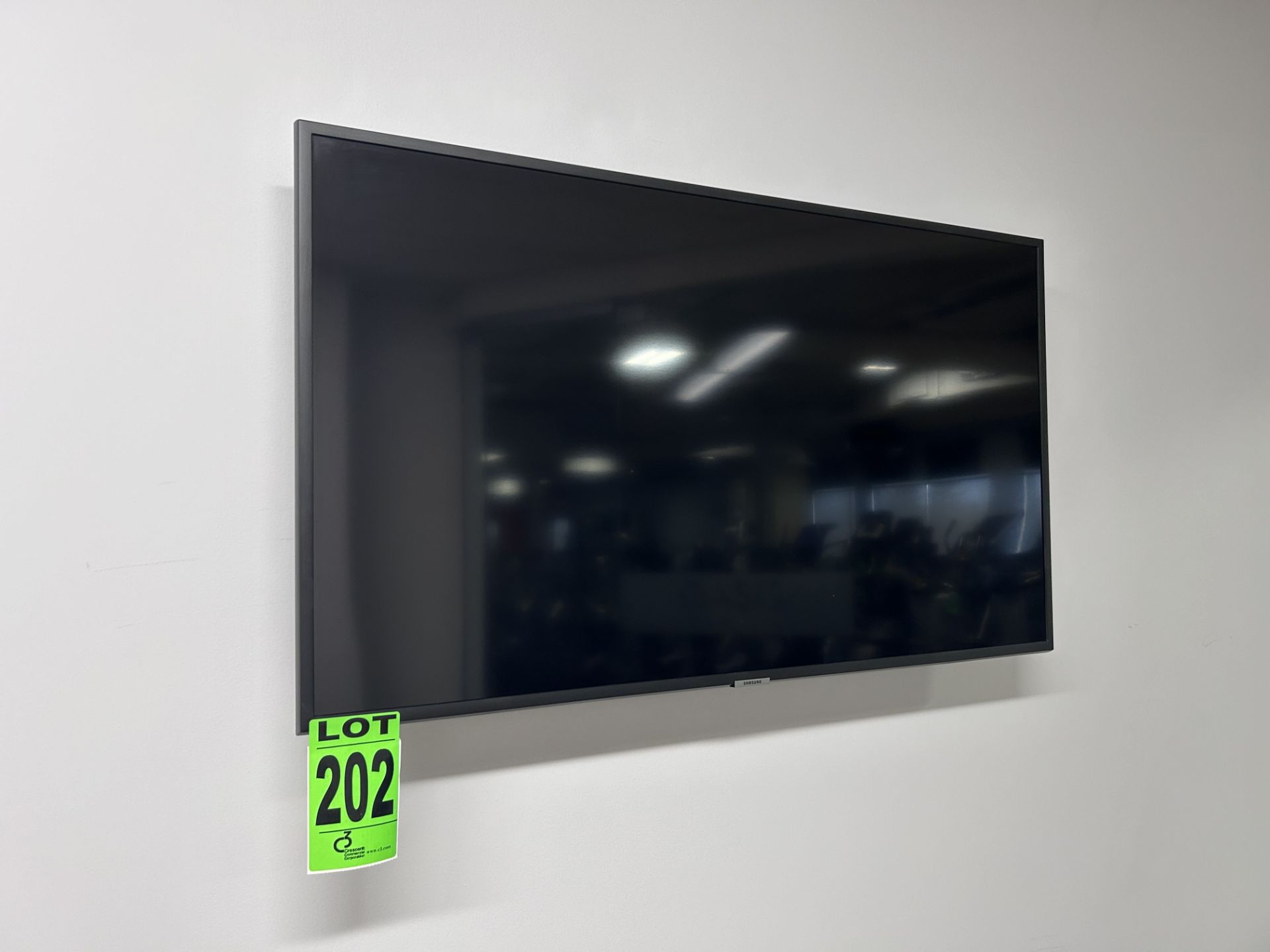 40" SAMSUNG Wall-Mount Television Mod. UN40NU7100F